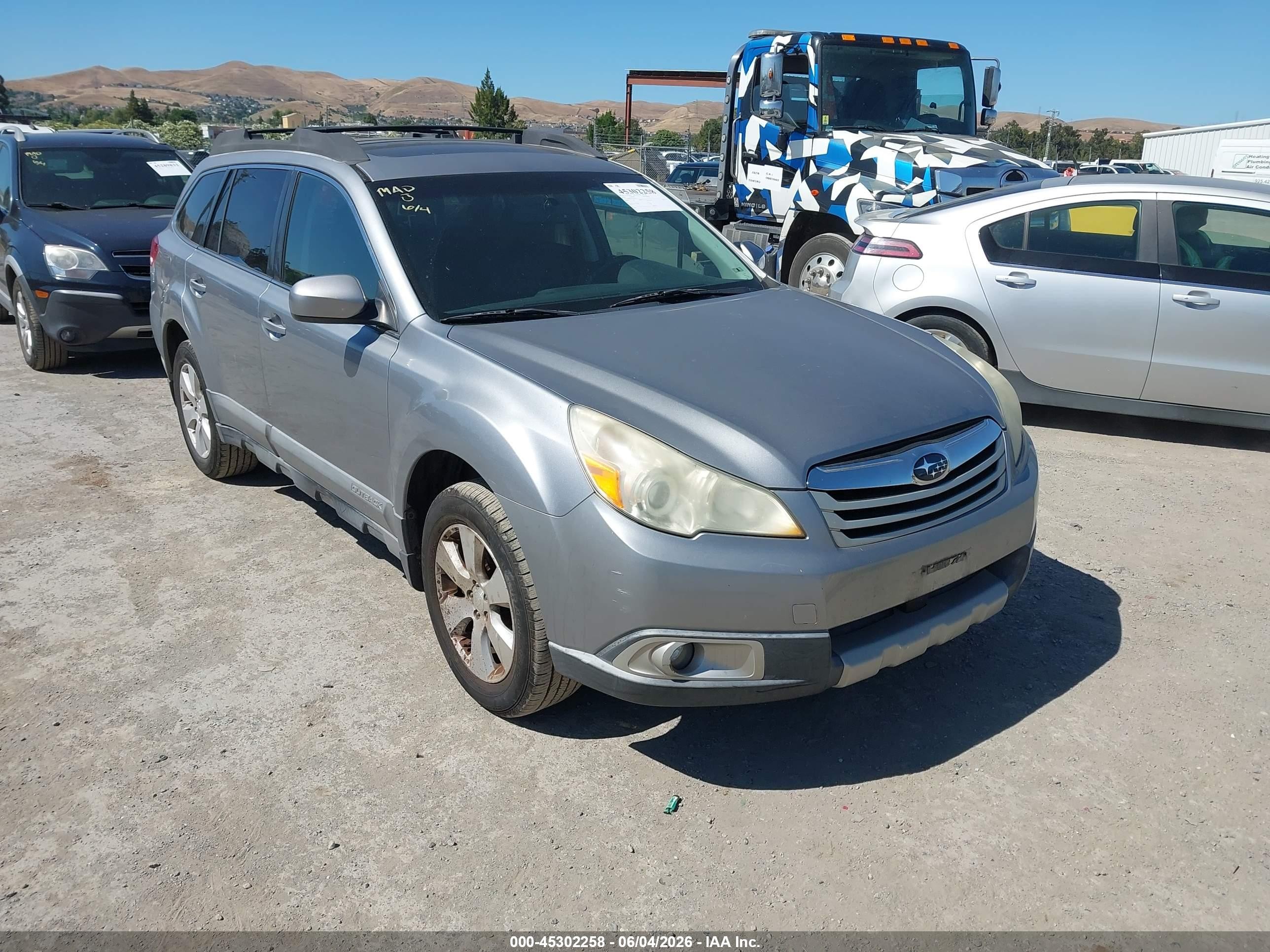 2010 Subaru Outback VIN 4S4BRDLC6A2383164 IAAI salvage auction — Normal Wear, App For Dup Clear (California), sold $375 on 2026-07-09 (photo 1)