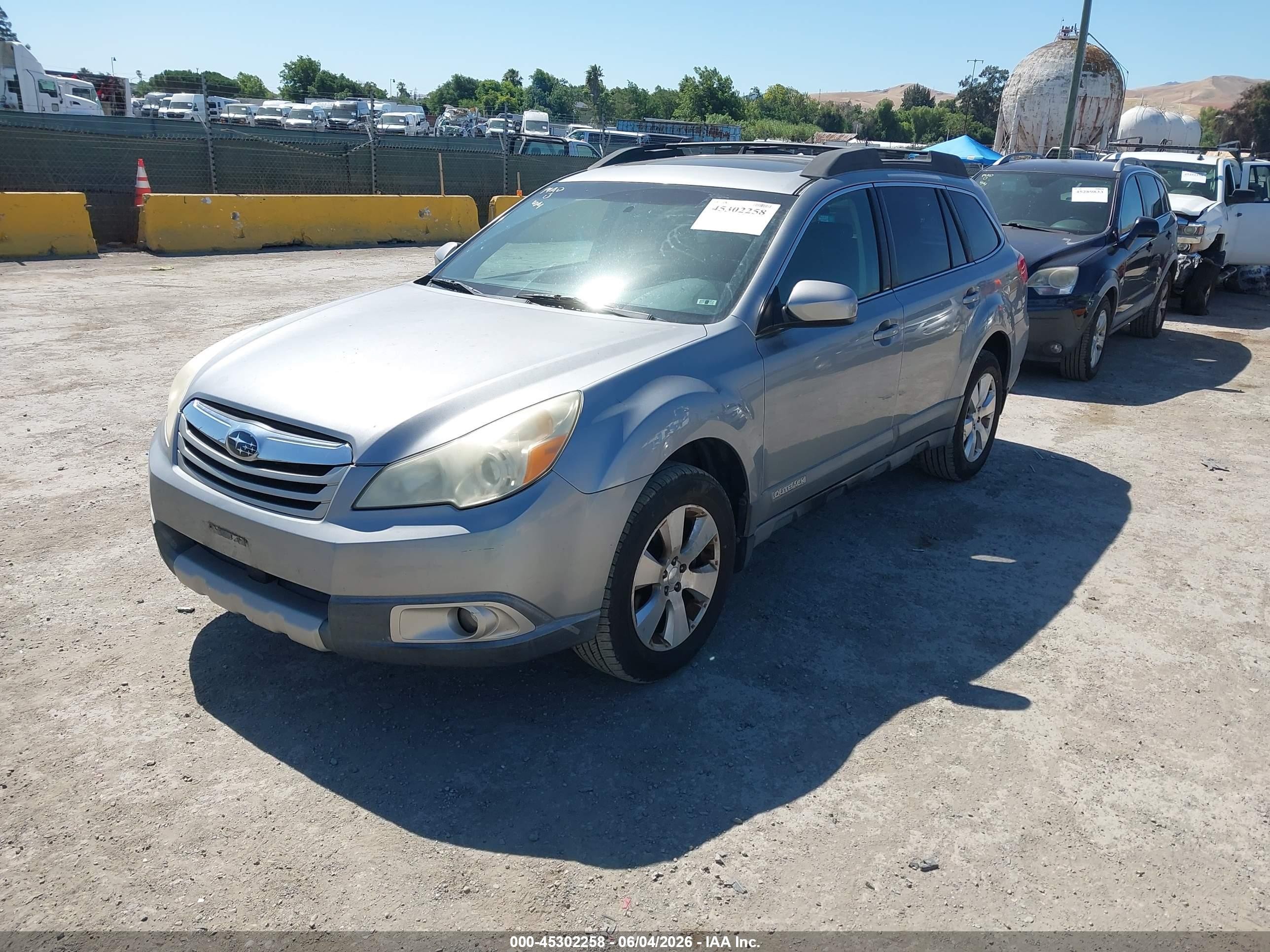2010 Subaru Outback VIN 4S4BRDLC6A2383164 IAAI salvage auction — Normal Wear, App For Dup Clear (California), sold $375 on 2026-07-09 (photo 2)