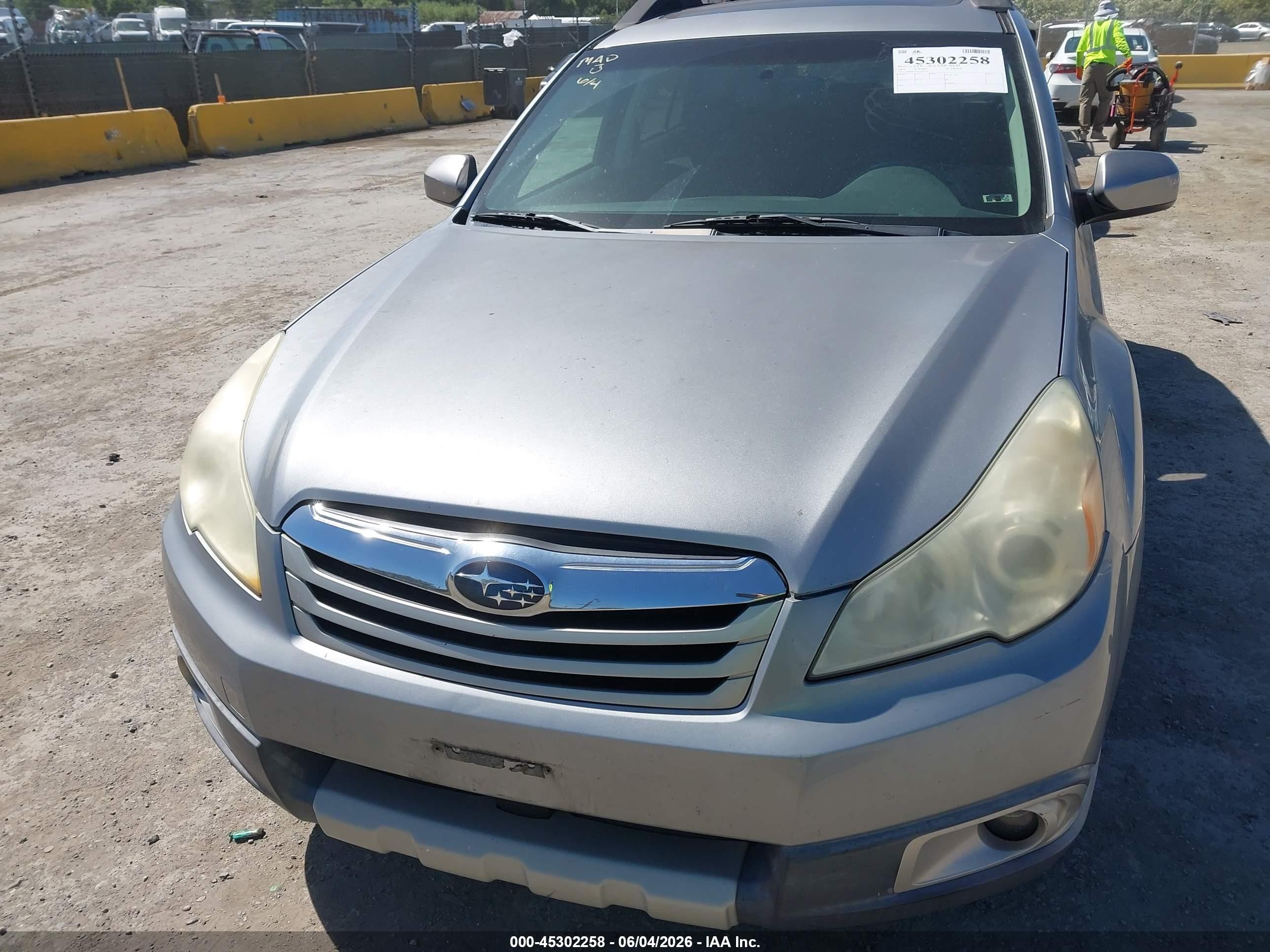 2010 Subaru Outback VIN 4S4BRDLC6A2383164 IAAI salvage auction — Normal Wear, App For Dup Clear (California), sold $375 on 2026-07-09 (photo 6)
