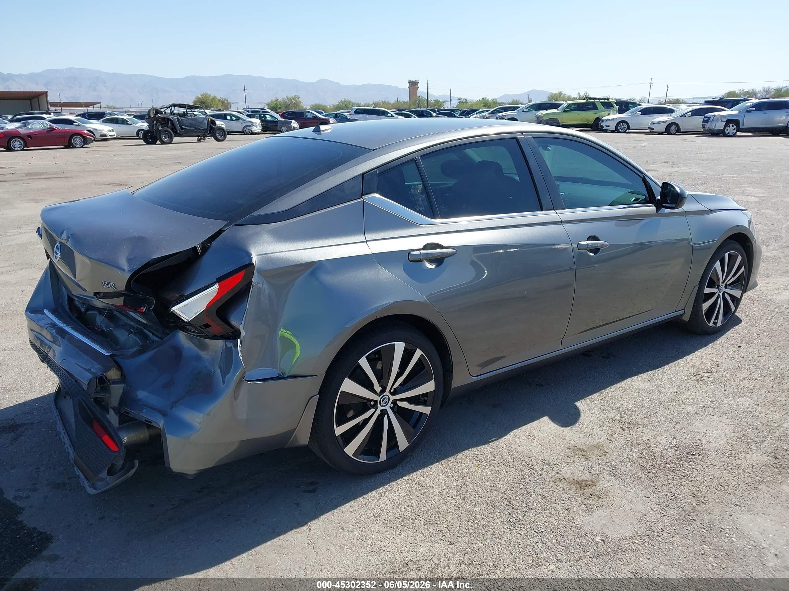 2022 Nissan Altima VIN 1N4BL4CV9NN379840 IAAI salvage auction — Rear End, Salvage (Arizona), sold $3,750 on 2026-07-09 (photo 4)
