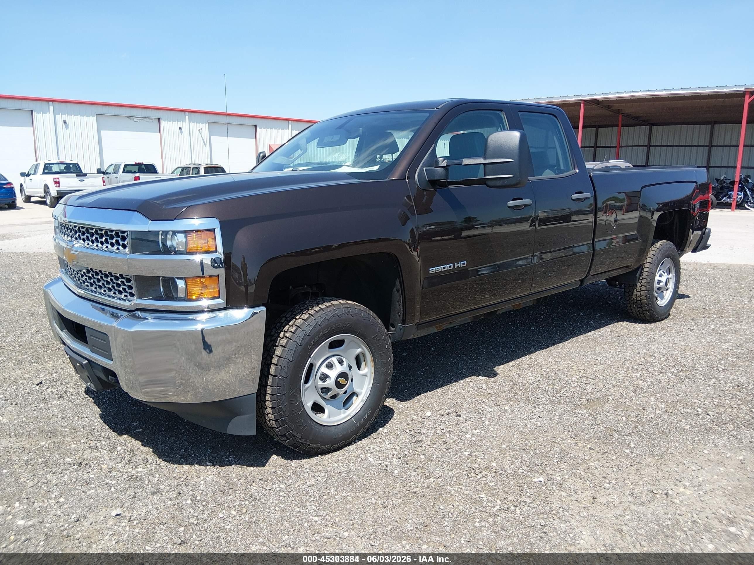 2019 Chevrolet Silverado 2500 VIN 2GC2CREG4K1176518 IAAI salvage auction — Rear End, Sf97 (Iowa), sold $17,900 on 2026-07-09 (photo 2)