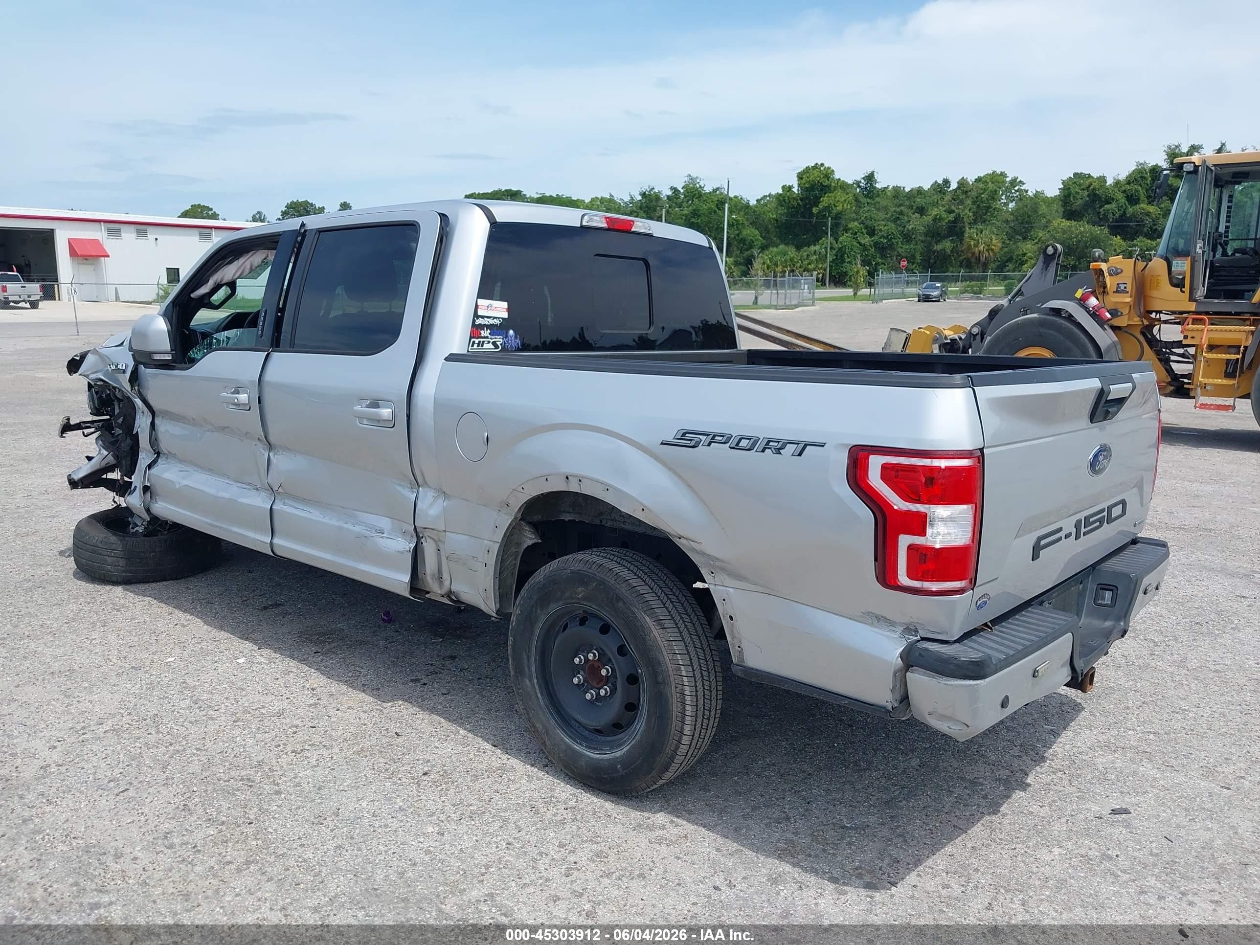 2018 Ford F-150 VIN 1FTEW1CP3JFE59301 IAAI salvage auction — Side, Rebuildable (Florida), sold $3,850 on 2026-07-07 (photo 3)