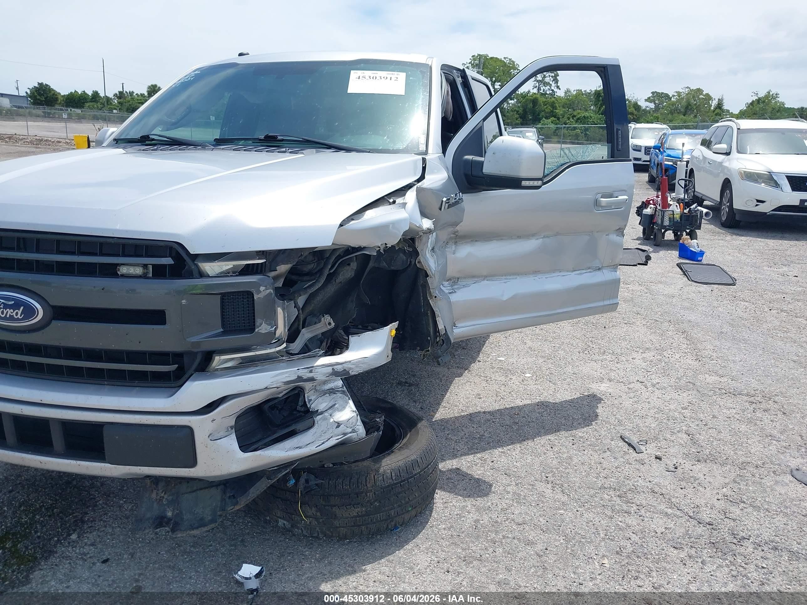 2018 Ford F-150 VIN 1FTEW1CP3JFE59301 IAAI salvage auction — Side, Rebuildable (Florida), sold $3,850 on 2026-07-07 (photo 6)