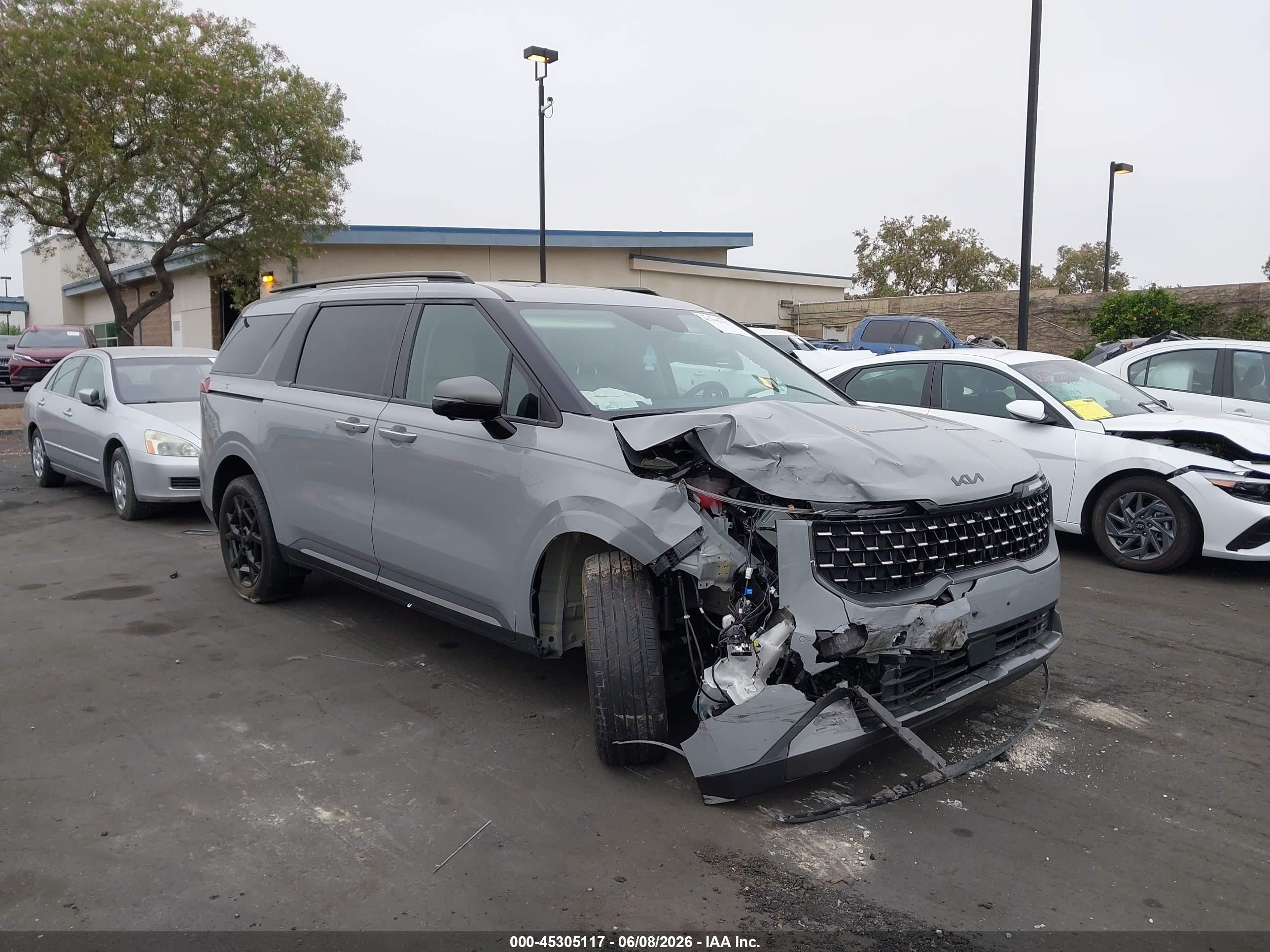 2025 Kia Carnival VIN KNDNE5KA5S6035434 IAAI salvage auction — Front End, Salvage Certificate (California), sold $12,150 on 2026-07-10 (photo 6)