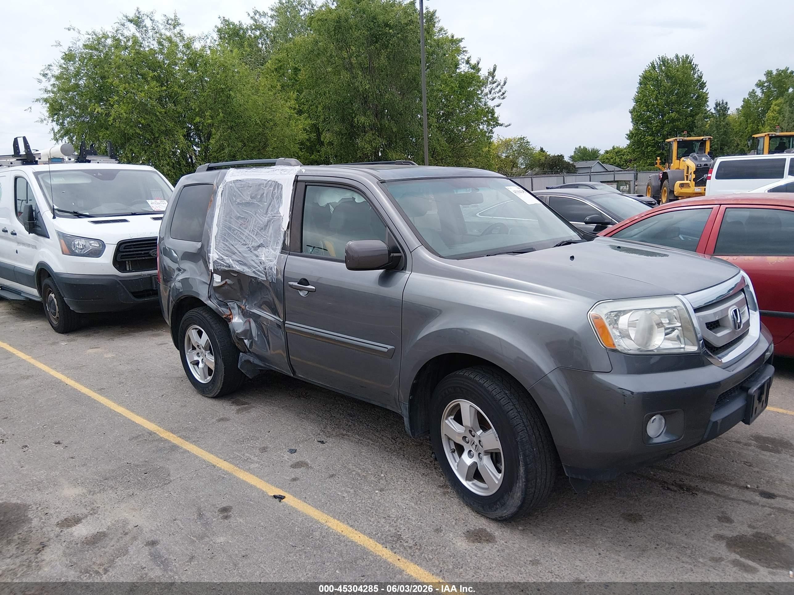 2011 Honda Pilot VIN 5FNYF4H58BB027282 IAAI salvage auction — All Over, Salvage (Utah), sold $2,800 on 2026-07-15 (photo 1)