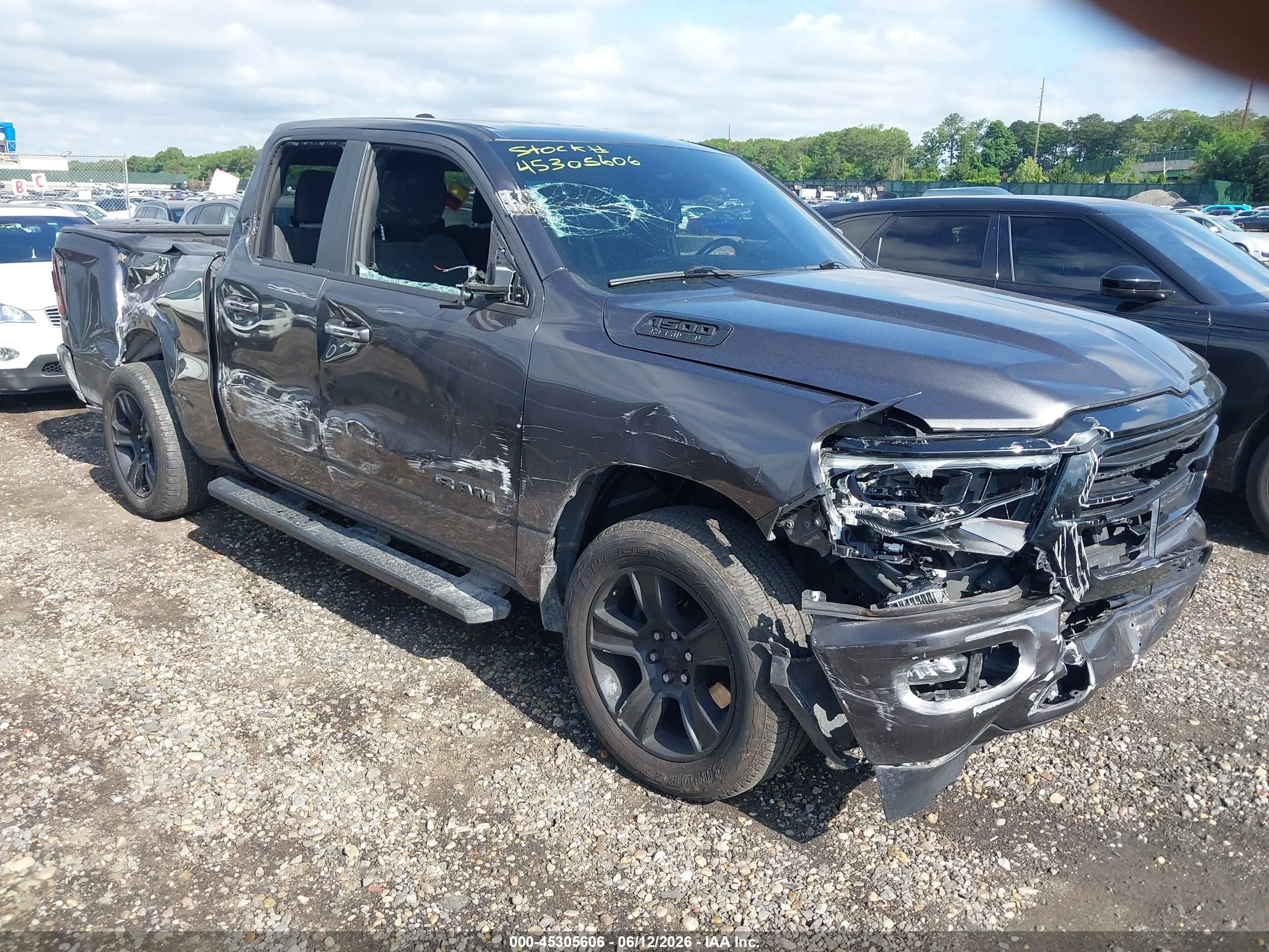 2021 Ram 1500 VIN 1C6SRFBT1MN699390 — IAAI salvage auction photo