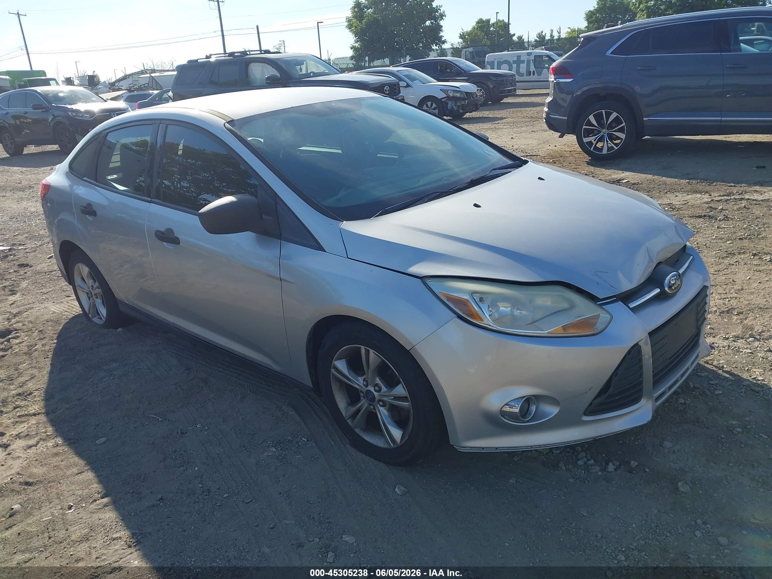 2013 Ford Focus VIN 1FADP3E26DL180636 IAAI salvage auction — Front End, Salvage (Pennsylvania), sold $350 on 2021-03-23 (photo 1)
