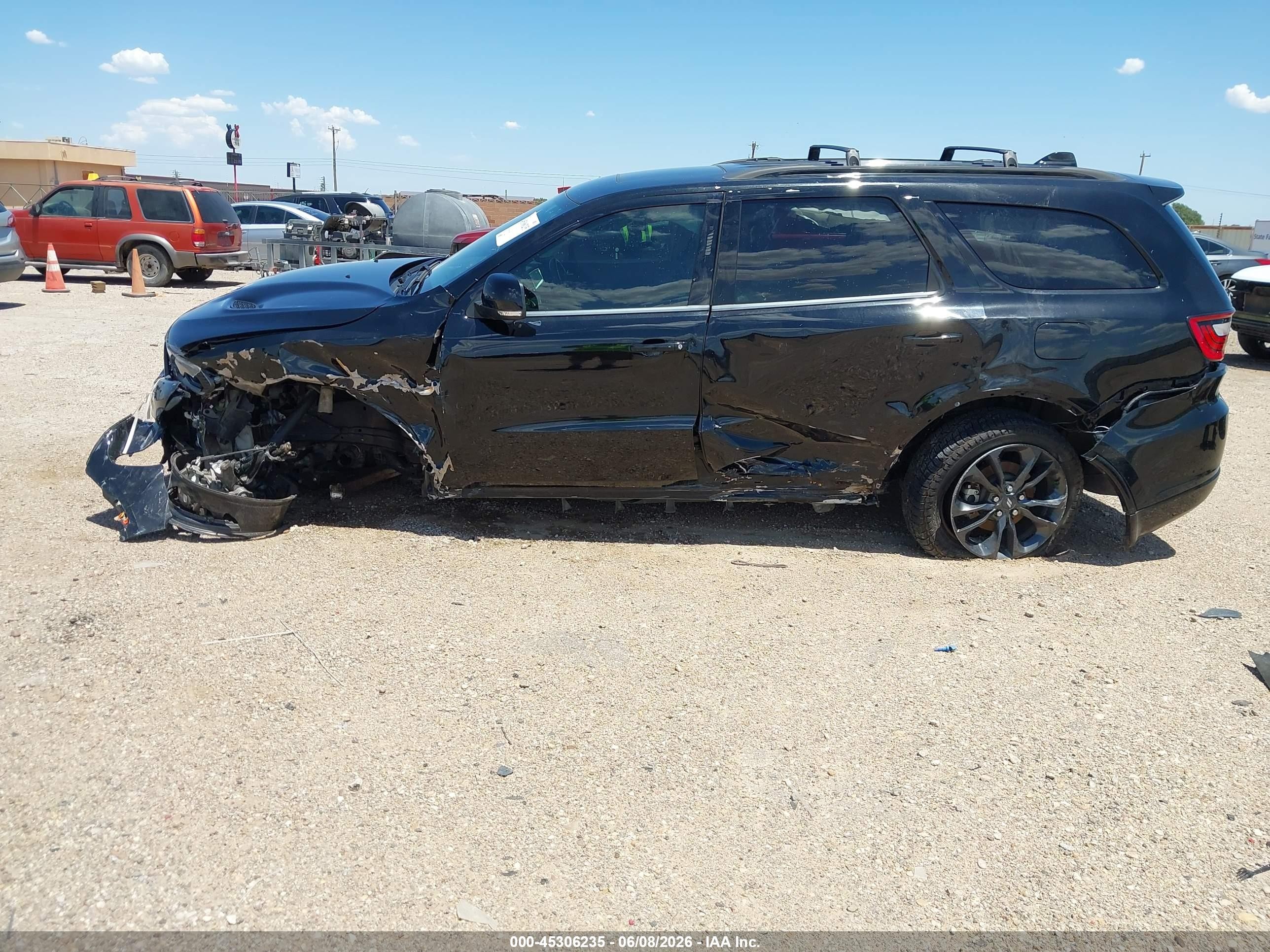 2021 Dodge Durango VIN 1C4RDJDG3MC806444 IAAI salvage auction — Side, Salvage (Texas), sold $5,925 on 2026-08-31 (photo 6)