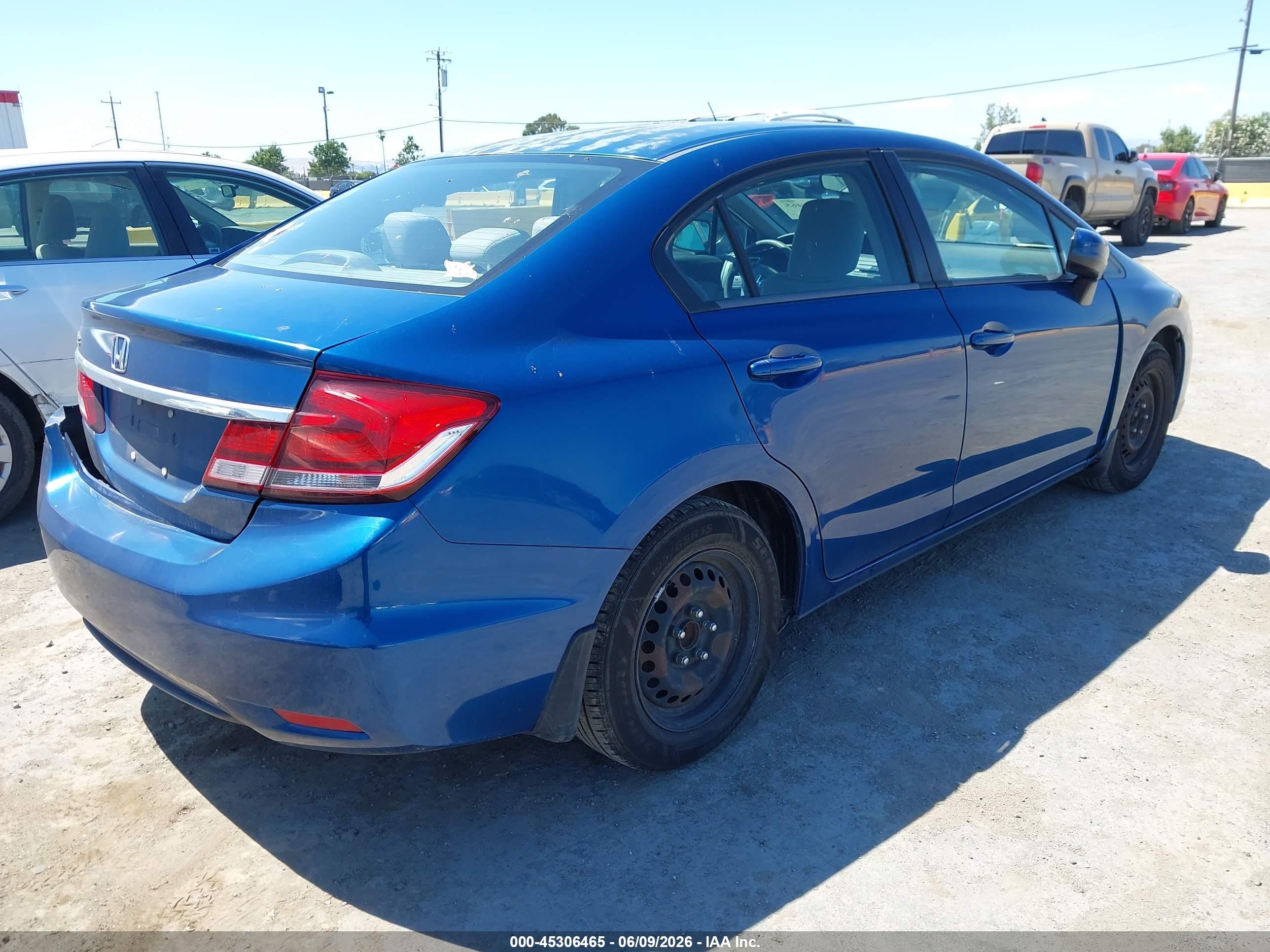 2015 Honda Civic VIN 2HGFB2F59FH528595 IAAI salvage auction — Rear End, Salvage (California), sold $1,750 on 2026-07-09 (photo 4)