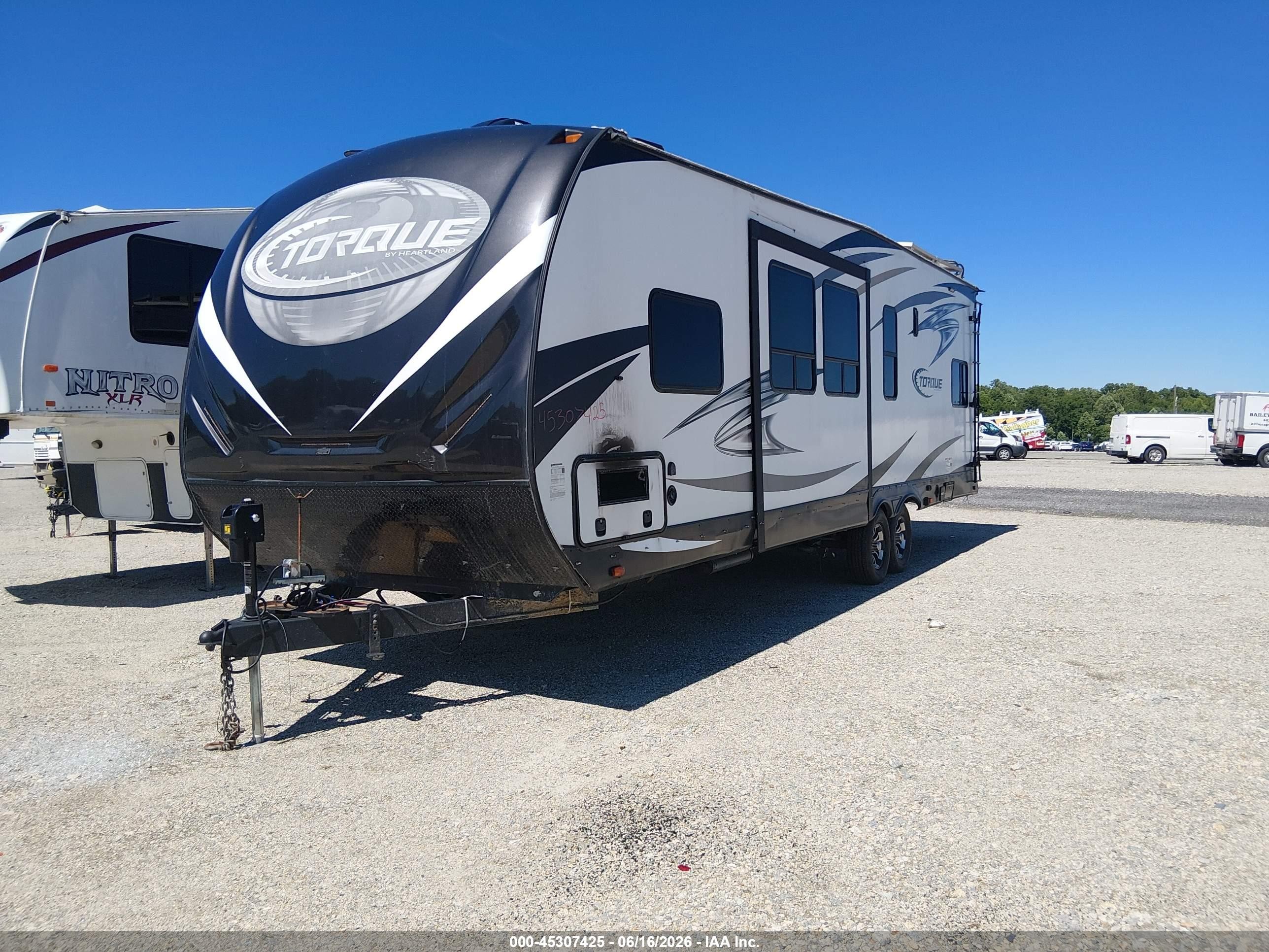 2017 Heartland Rv Torque VIN 5SFCB3425HE337487 IAAI salvage auction — Unknown, Salvage (West Virginia), sold $4,150 on 2026-09-19 (photo 2)