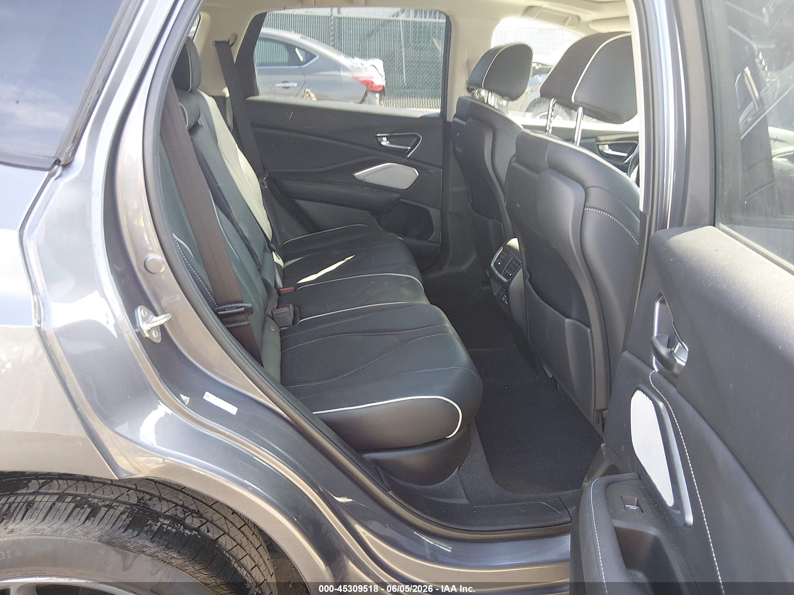 2019 Acura RDX VIN 5J8TC2H70KL028160 IAAI salvage auction — Rear End, Salvage - Greater Than 75% (Maryland), sold $5,200 on 2026-07-09 (photo 8)