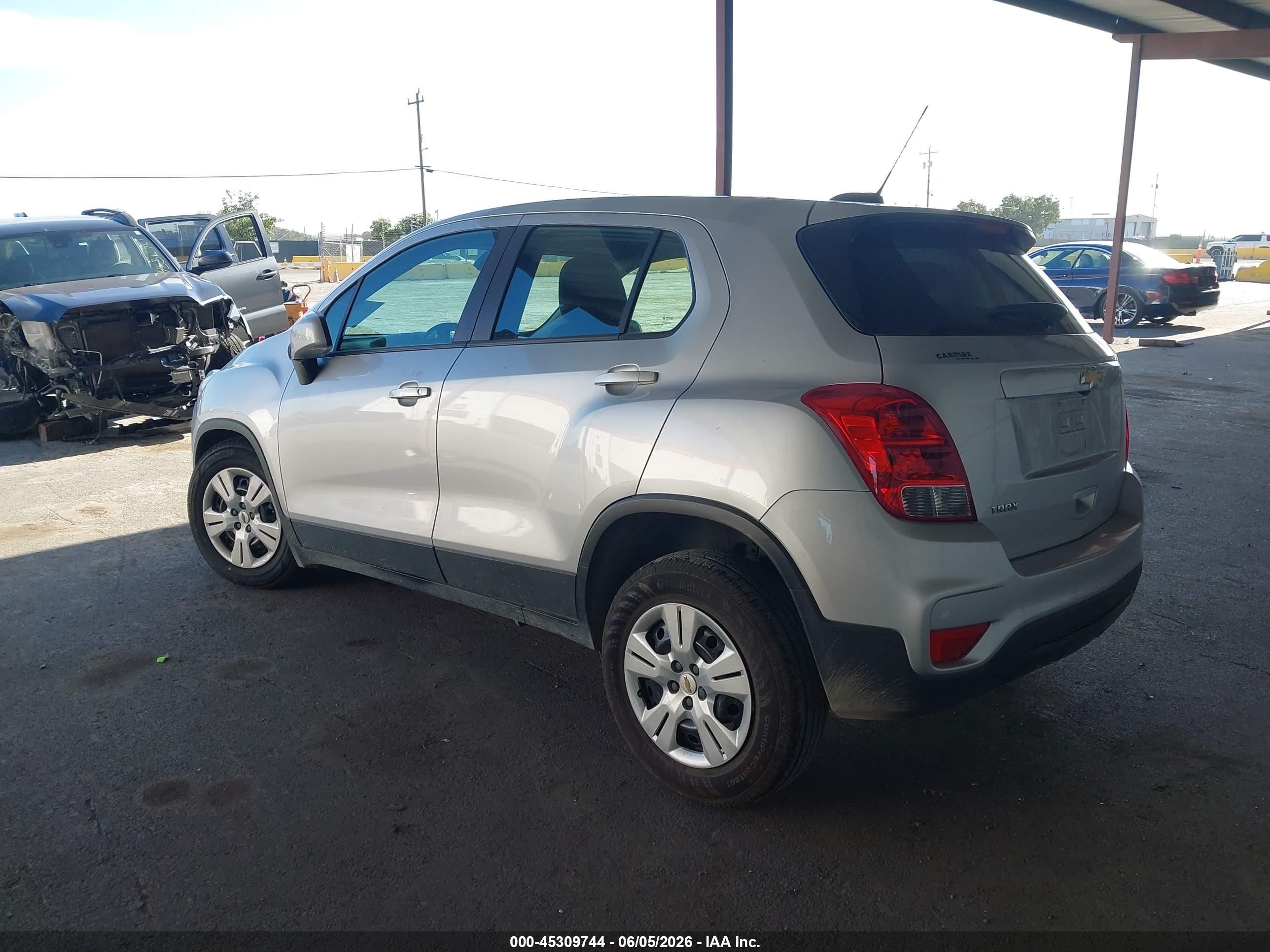 2018 Chevrolet Trax VIN KL7CJKSBXJB720686 IAAI salvage auction — Unknown, Salvage (California), sold $1,350 on 2026-07-09 (photo 3)