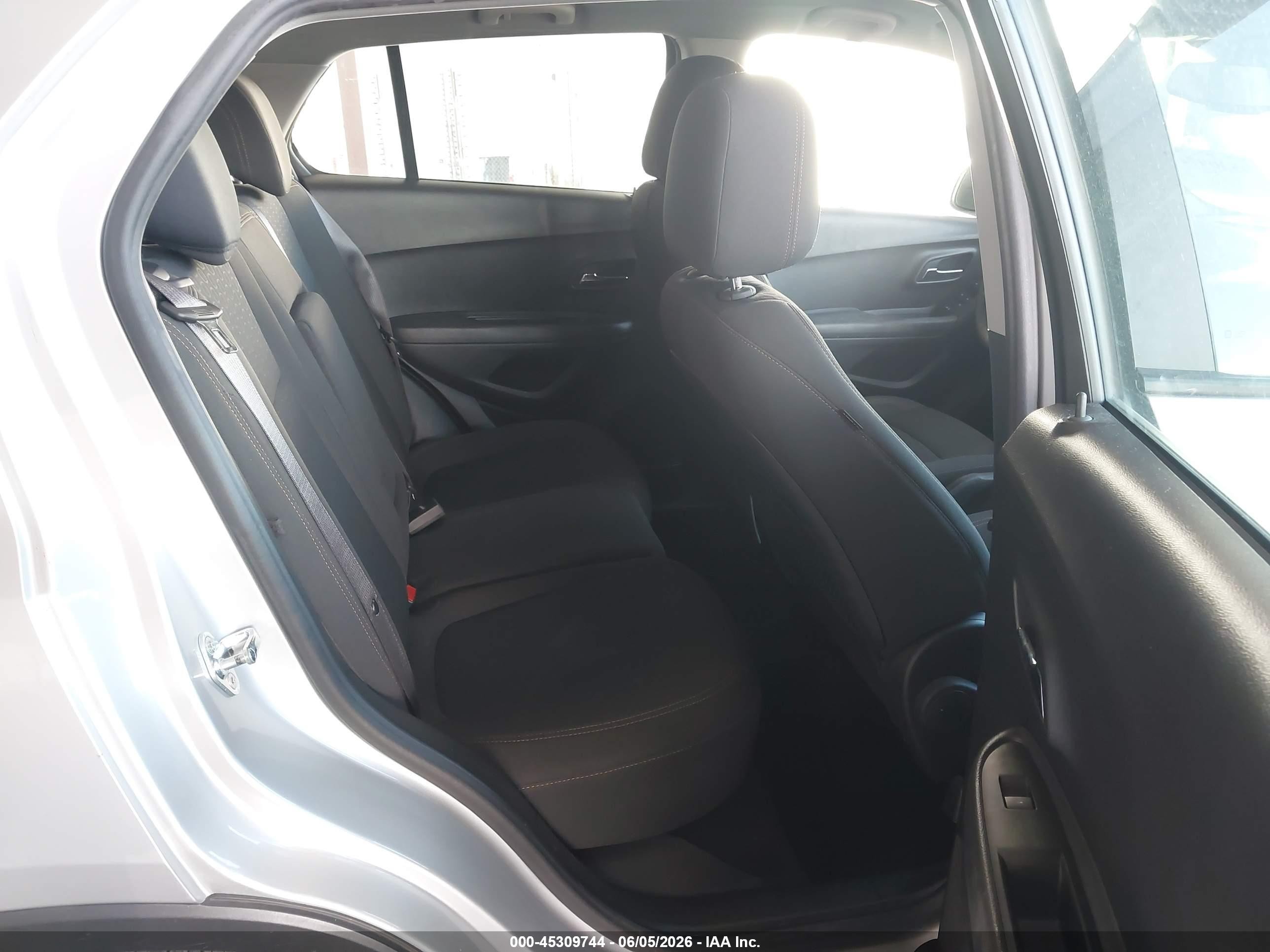 2018 Chevrolet Trax VIN KL7CJKSBXJB720686 IAAI salvage auction — Unknown, Salvage (California), sold $1,350 on 2026-07-09 (photo 8)