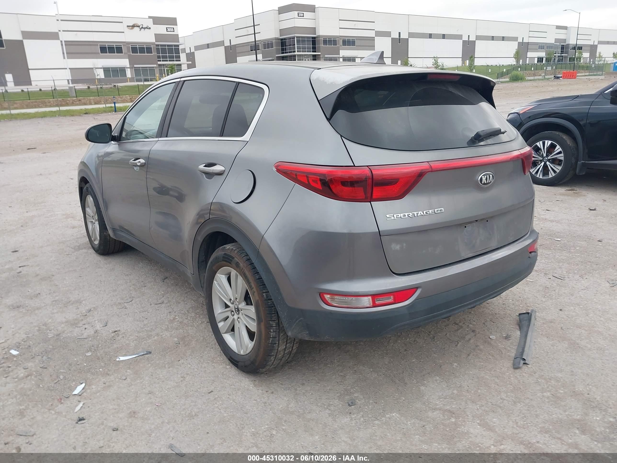 2017 Kia Sportage VIN KNDPM3AC4H7160480 IAAI salvage auction — Side, Original (Texas), sold $1,900 on 2026-07-10 (photo 3)