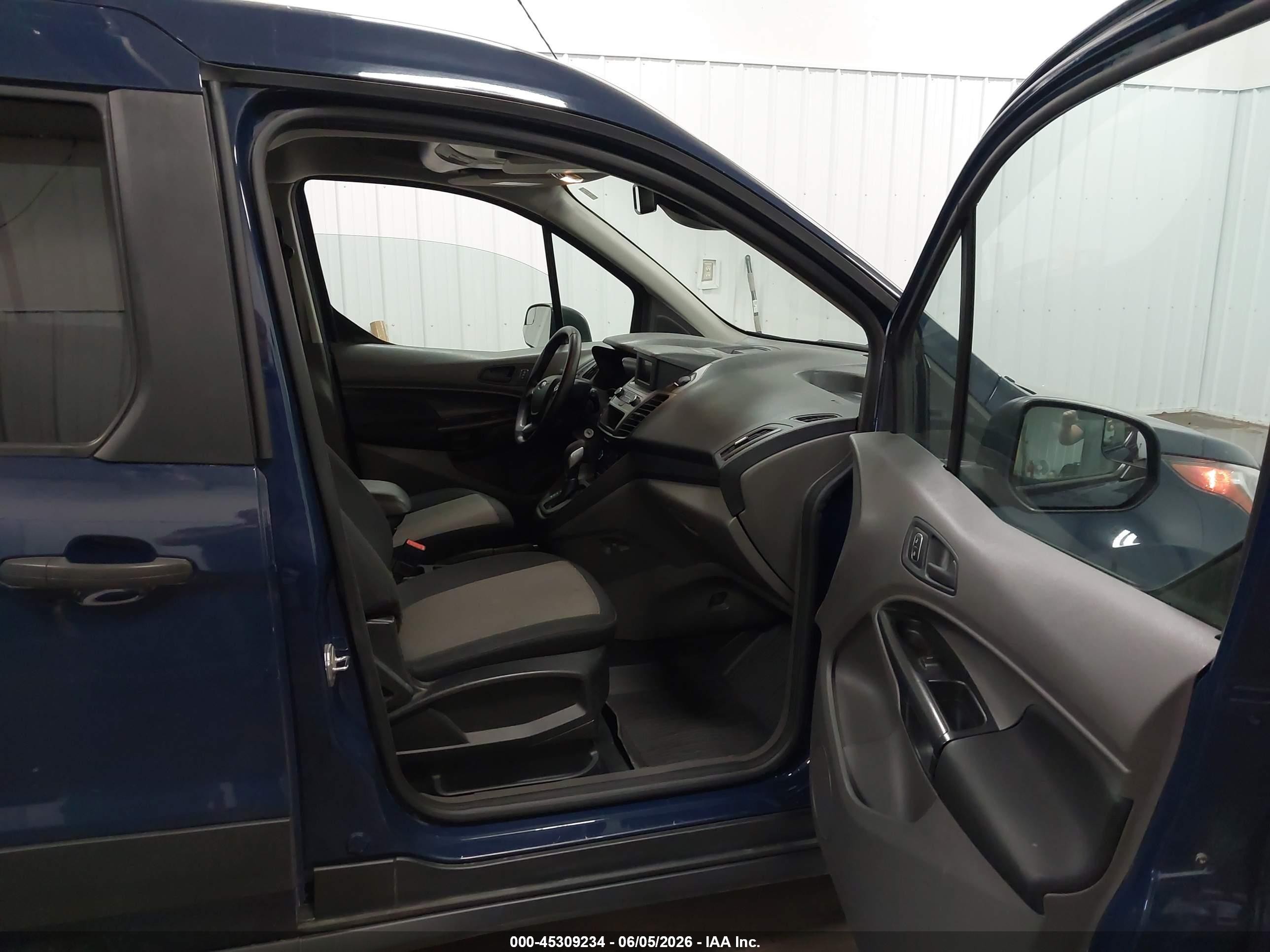 2020 Ford Transit Connect VIN NM0GE9E25L1437549 IAAI salvage auction — Normal Wear, SF97 (South Dakota), sold $7,200 on 2026-07-09 (photo 5)