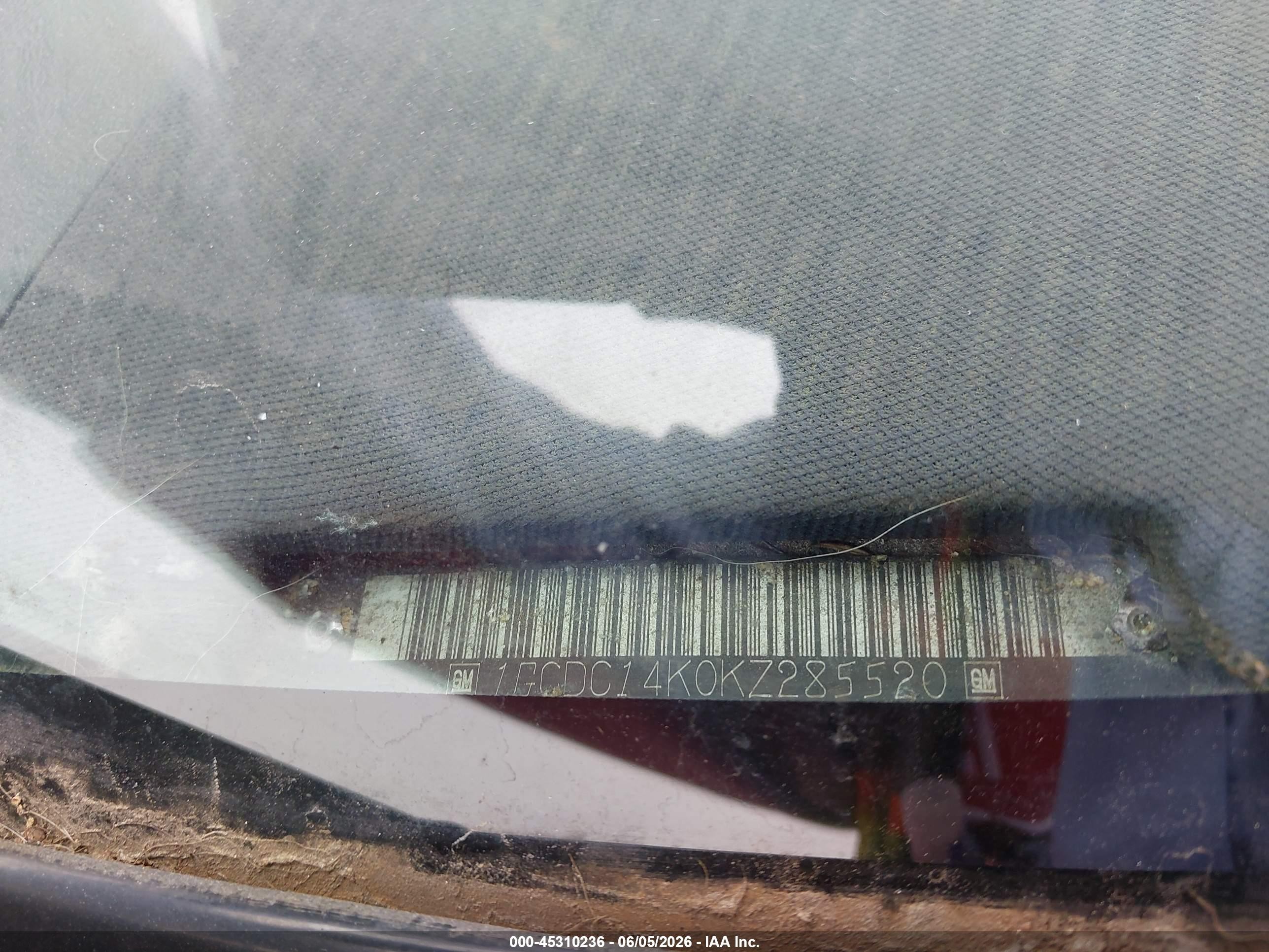 1989 Chevrolet GMT VIN 1GCDC14K0KZ285520 IAAI salvage auction — Normal Wear, Salvage Title - Dealer (California), sold $225 on 2026-07-02 (photo 9)