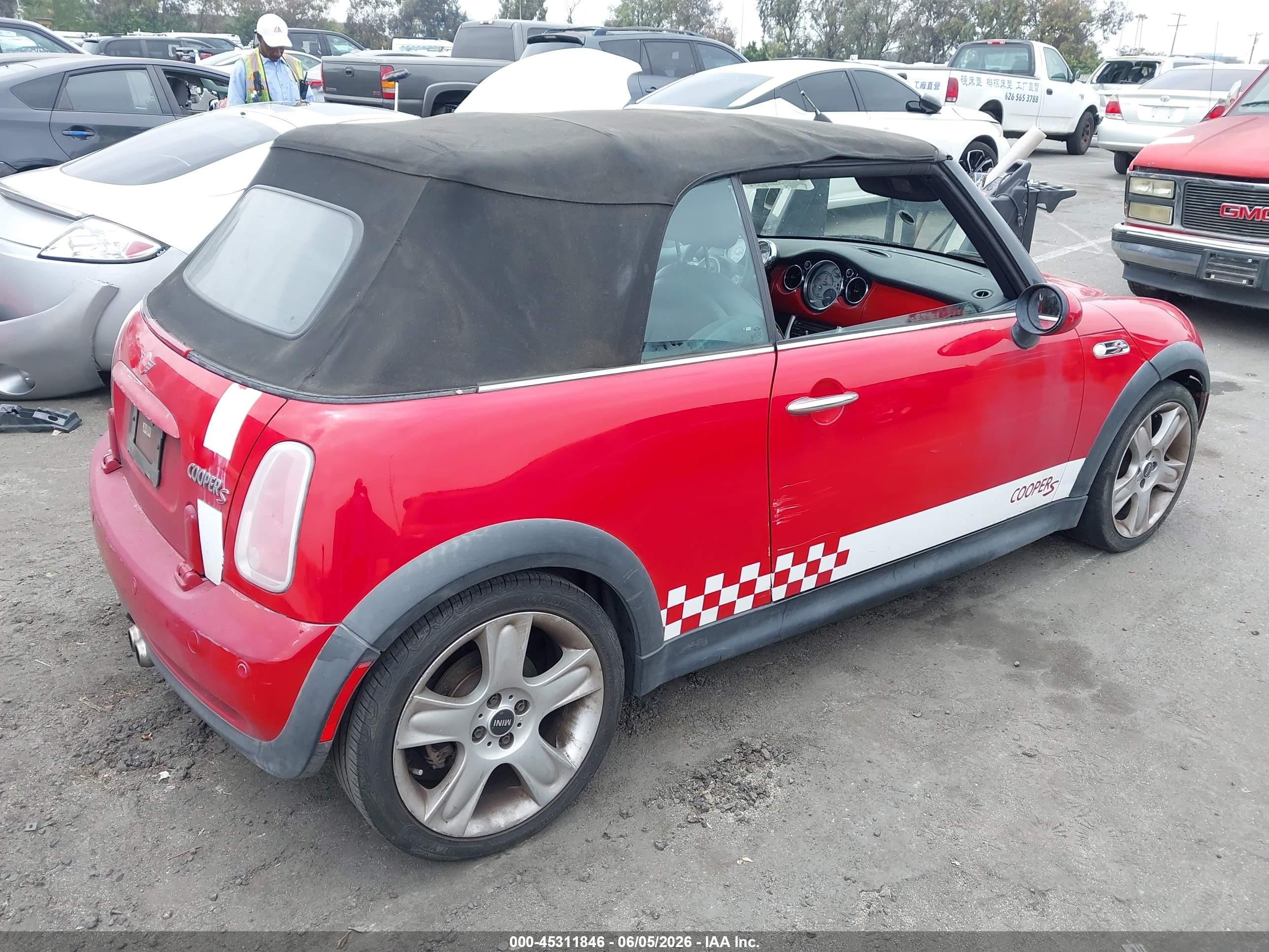 2005 Mini Cooper VIN WMWRH33425TF82964 IAAI salvage auction — Normal Wear, Clear - Dealer Only (California), sold $225 on 2026-07-02 (photo 4)