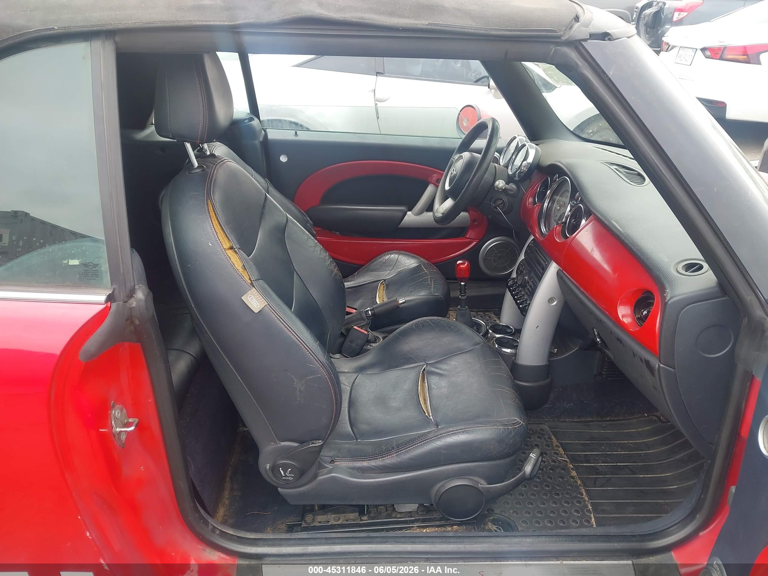 2005 Mini Cooper VIN WMWRH33425TF82964 IAAI salvage auction — Normal Wear, Clear - Dealer Only (California), sold $225 on 2026-07-02 (photo 5)