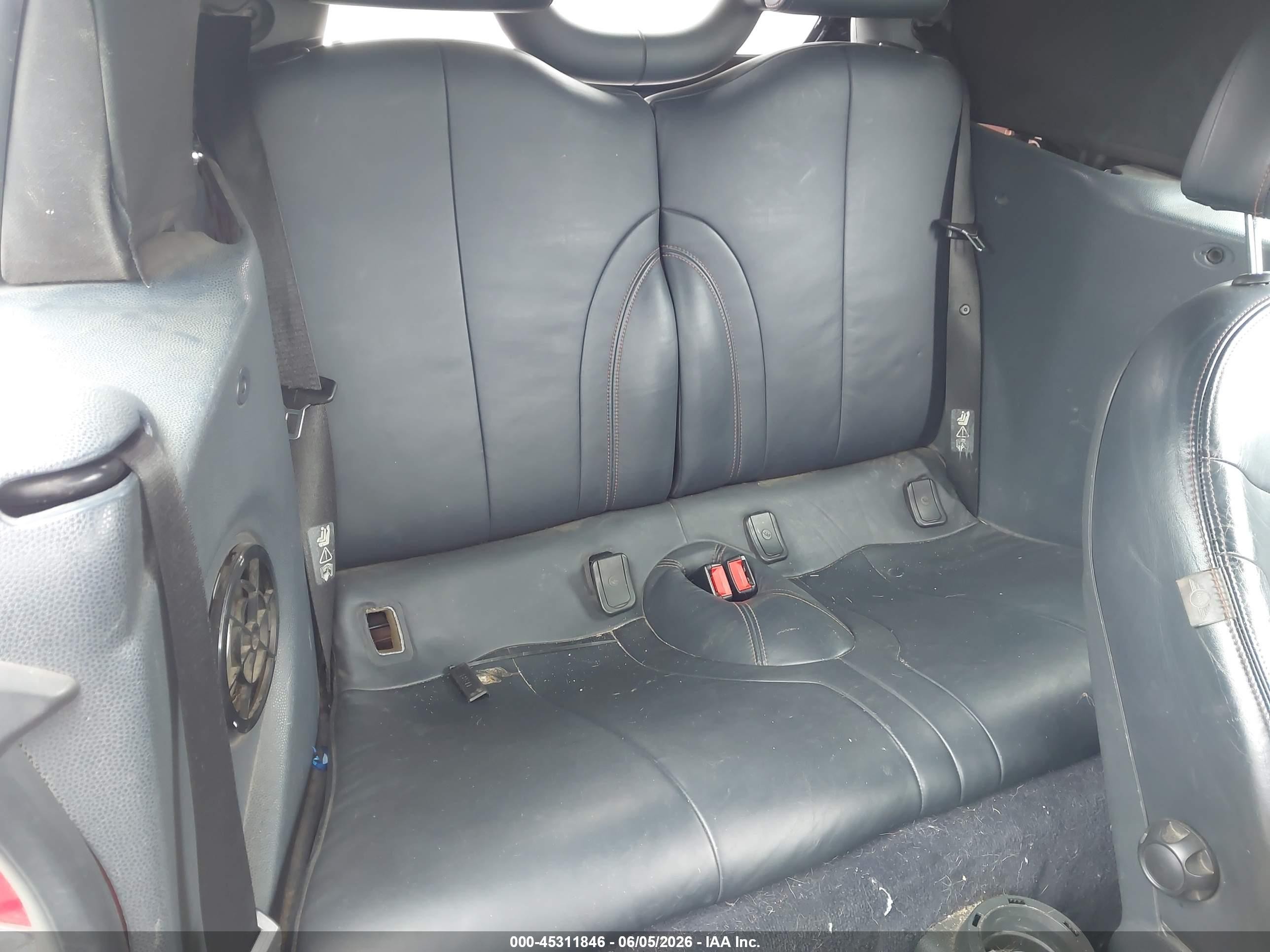 2005 Mini Cooper VIN WMWRH33425TF82964 IAAI salvage auction — Normal Wear, Clear - Dealer Only (California), sold $225 on 2026-07-02 (photo 8)