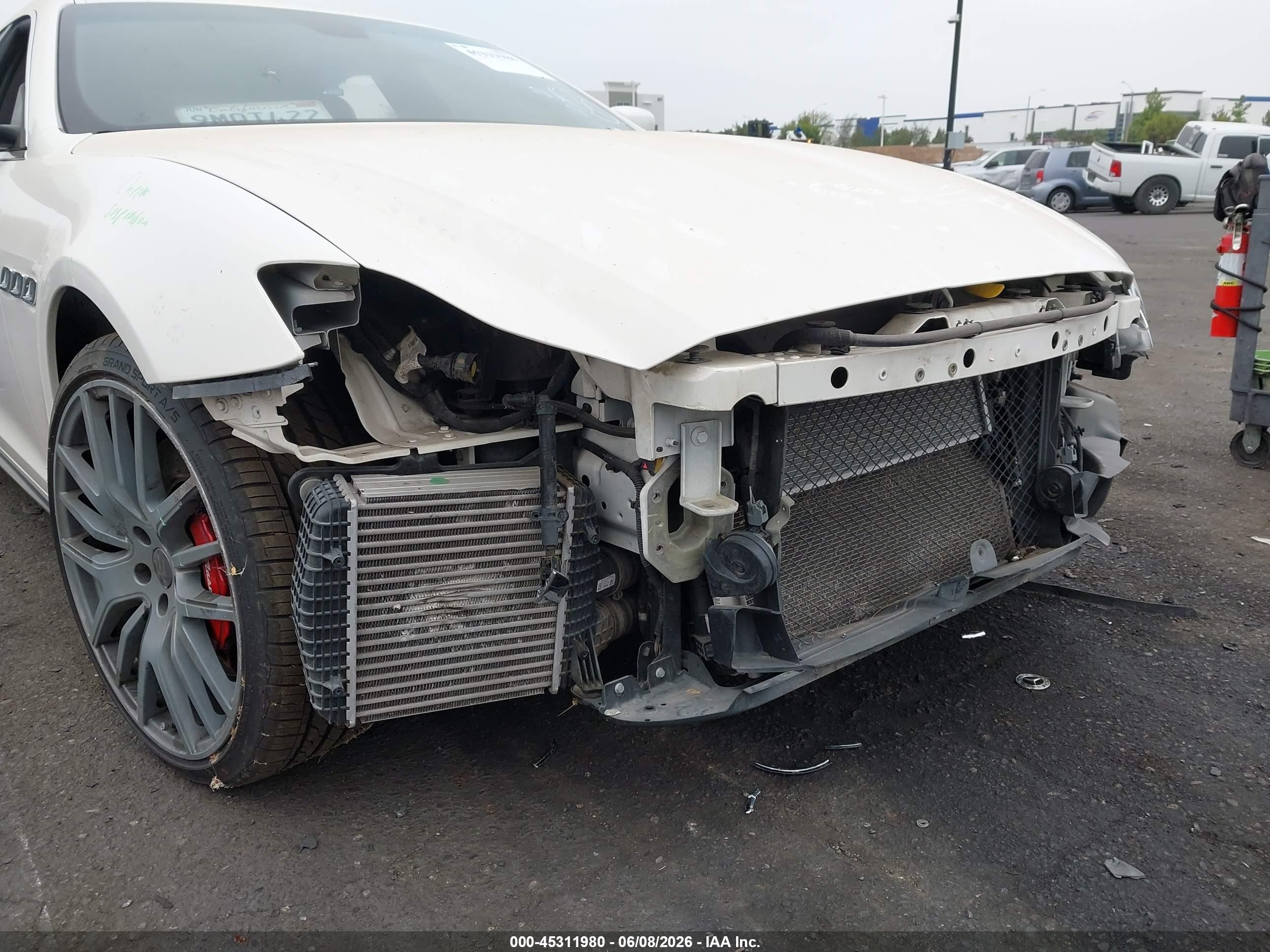 2014 Maserati Quattroporte VIN ZAM56PPAXE1074972 IAAI salvage auction — Front End, Salvage Certificate (California), sold $2,750 on 2026-09-13 (photo 6)
