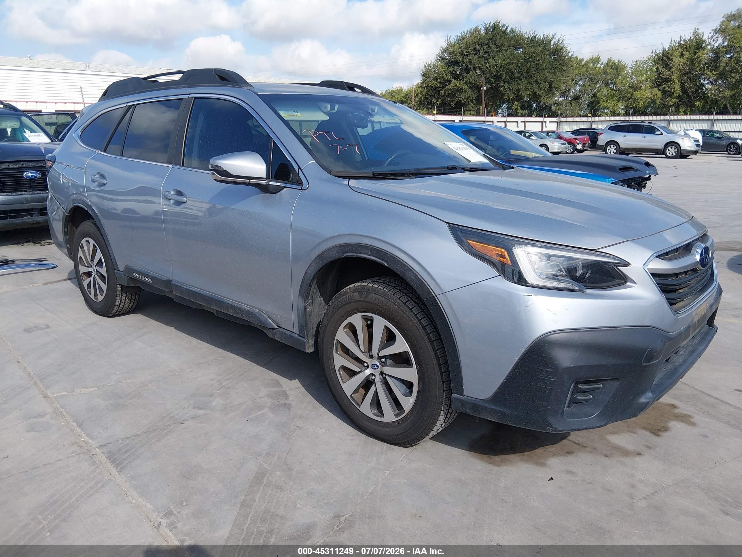 2020 Subaru Outback VIN 4S4BTACC8L3130036 — IAAI salvage auction photo