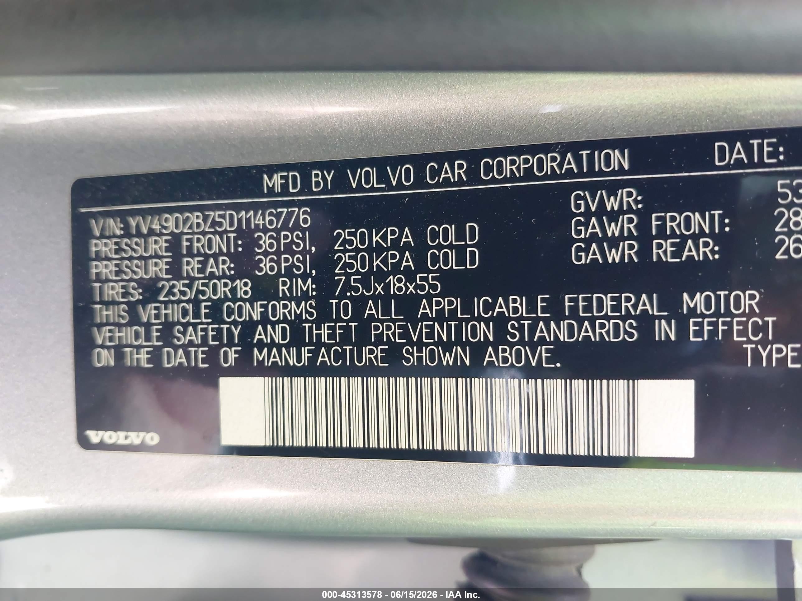 2013 Volvo XC70 VIN YV4902BZ5D1146776 IAAI salvage auction — Side, Clear (Massachusetts), sold $575 on 2026-09-11 (photo 9)