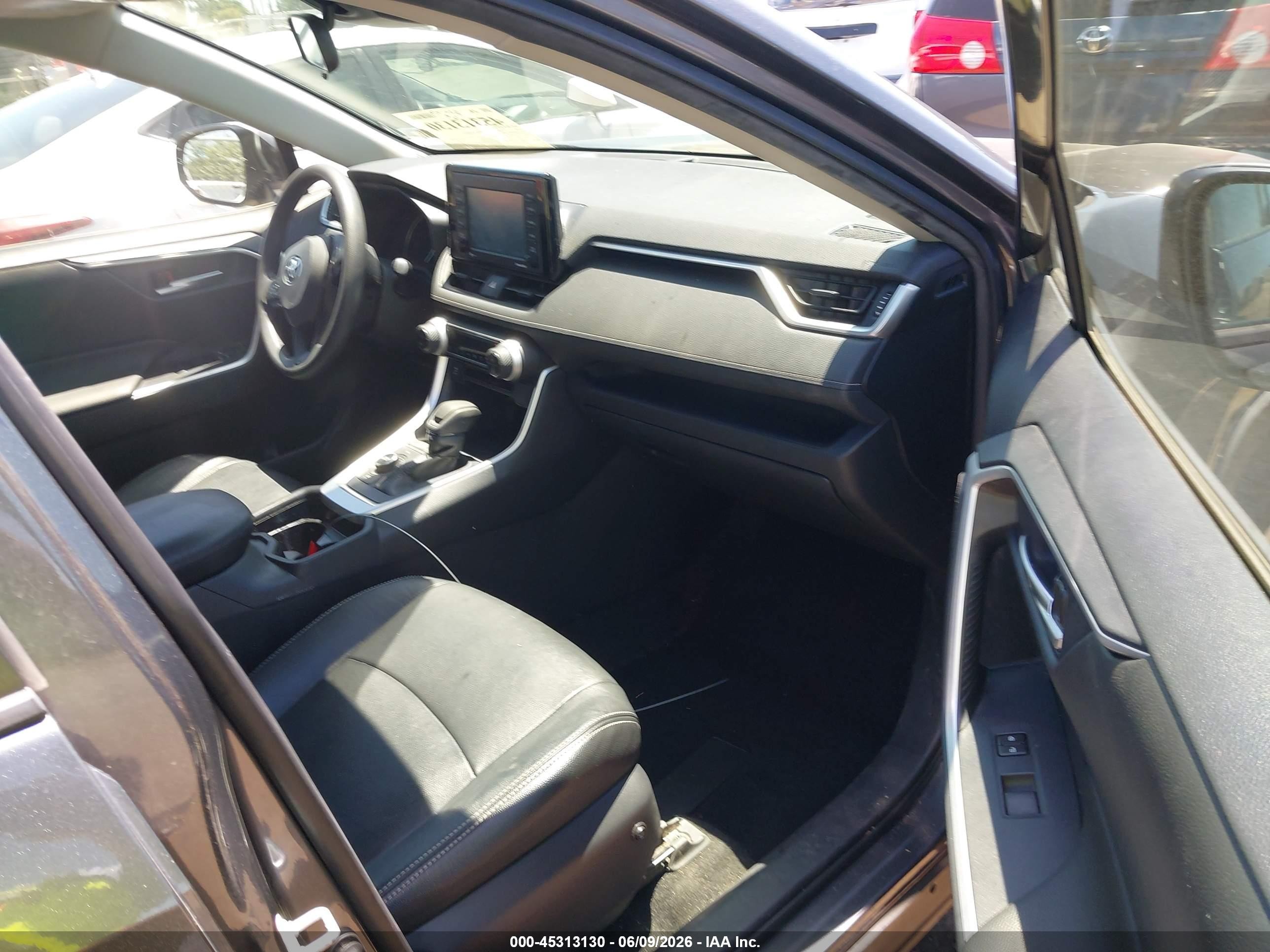 2020 Toyota Rav 4 VIN JTMRWRFV6LD043946 IAAI salvage auction — Front End, Salvage (California), sold $10,400 on 2026-09-18 (photo 5)
