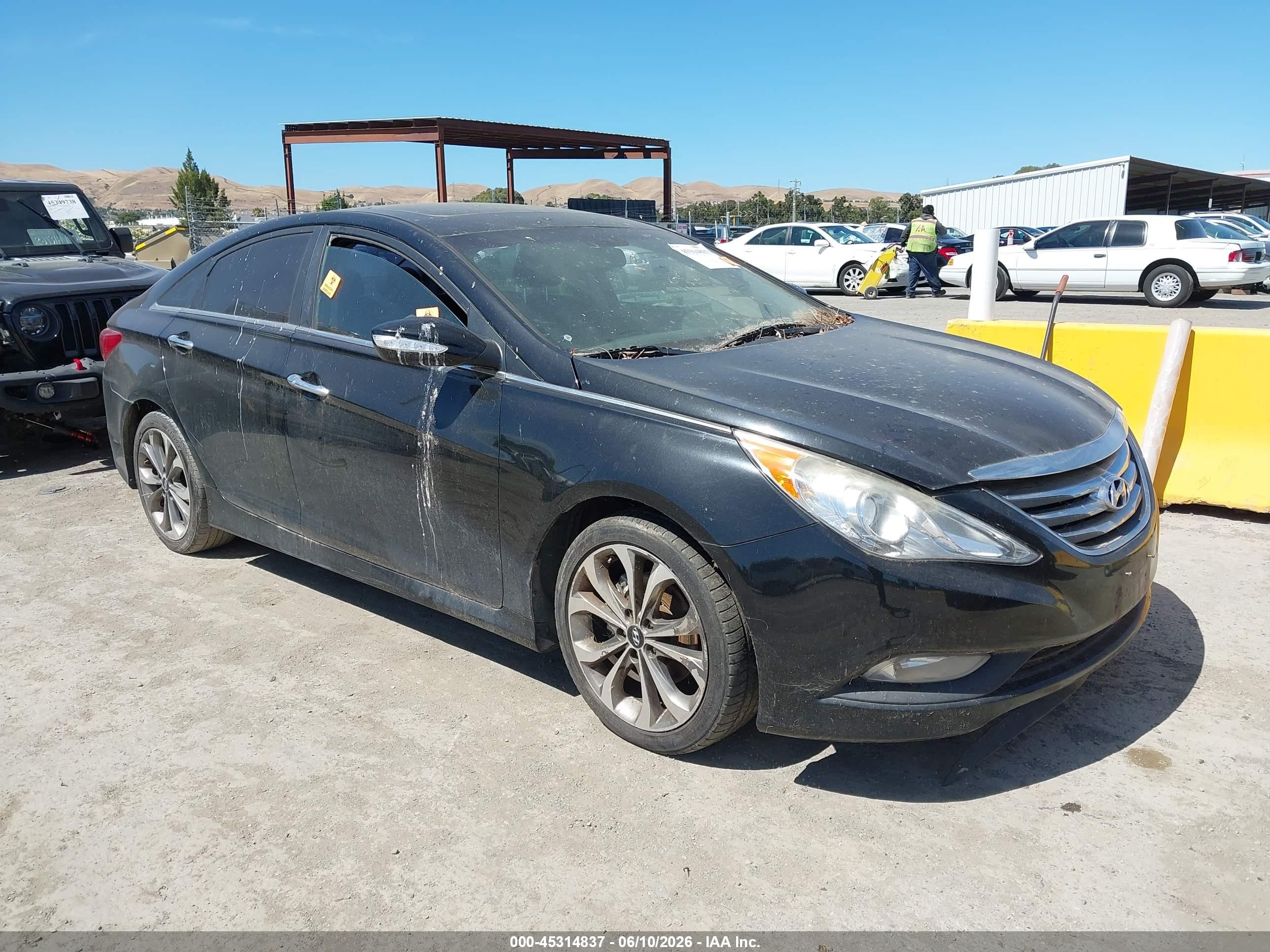 2014 Hyundai Sonata VIN 5NPEC4AB1EH884819 IAAI salvage auction — Normal Wear, Clear - Dealer Only (California), sold $325 on 2026-07-02 (photo 1)