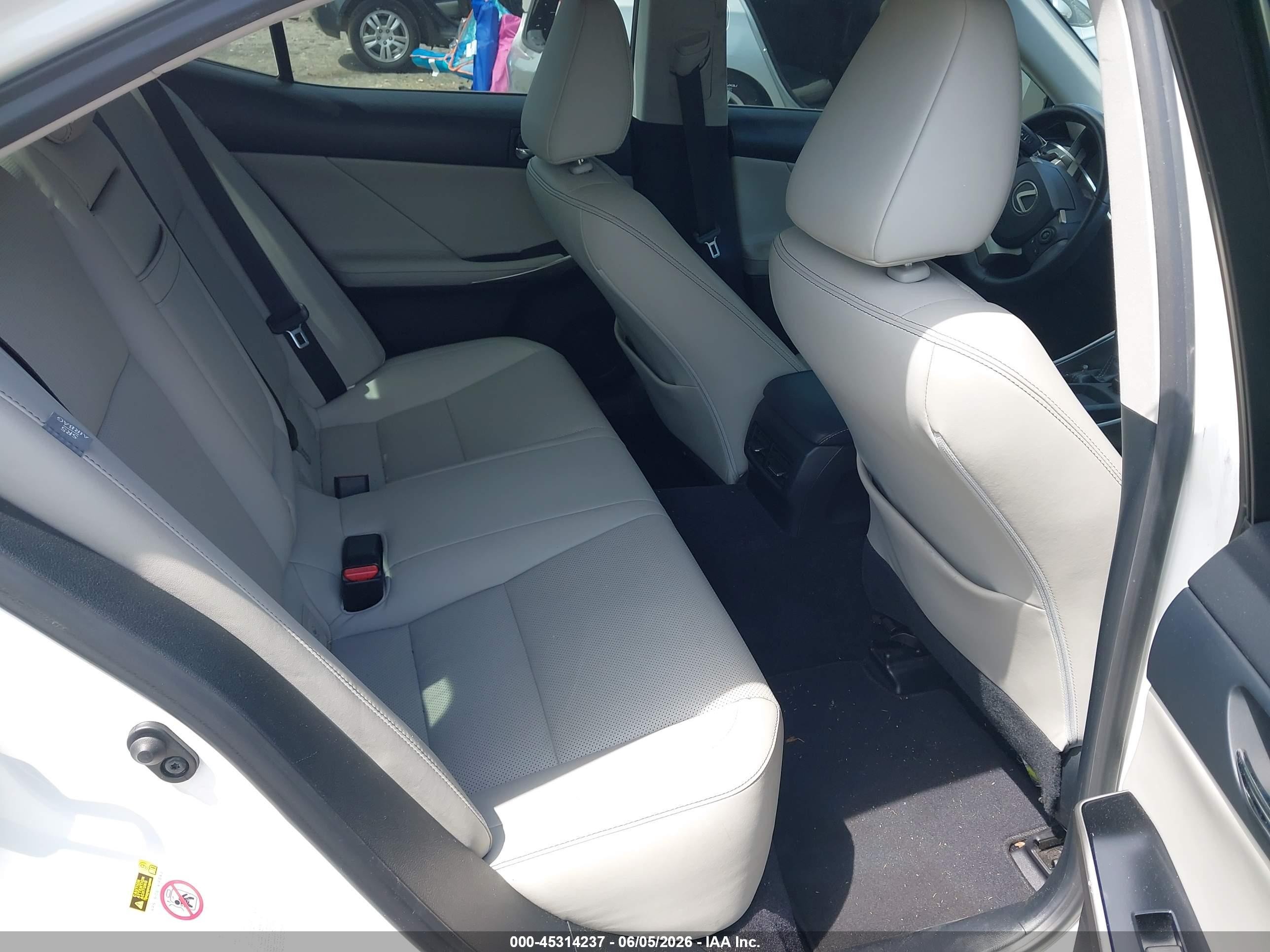 2014 Lexus IS 250 VIN JTHBF1D23E5040316 IAAI salvage auction — Unknown, Salvage (Georgia), sold $7,300 on 2026-09-20 (photo 8)