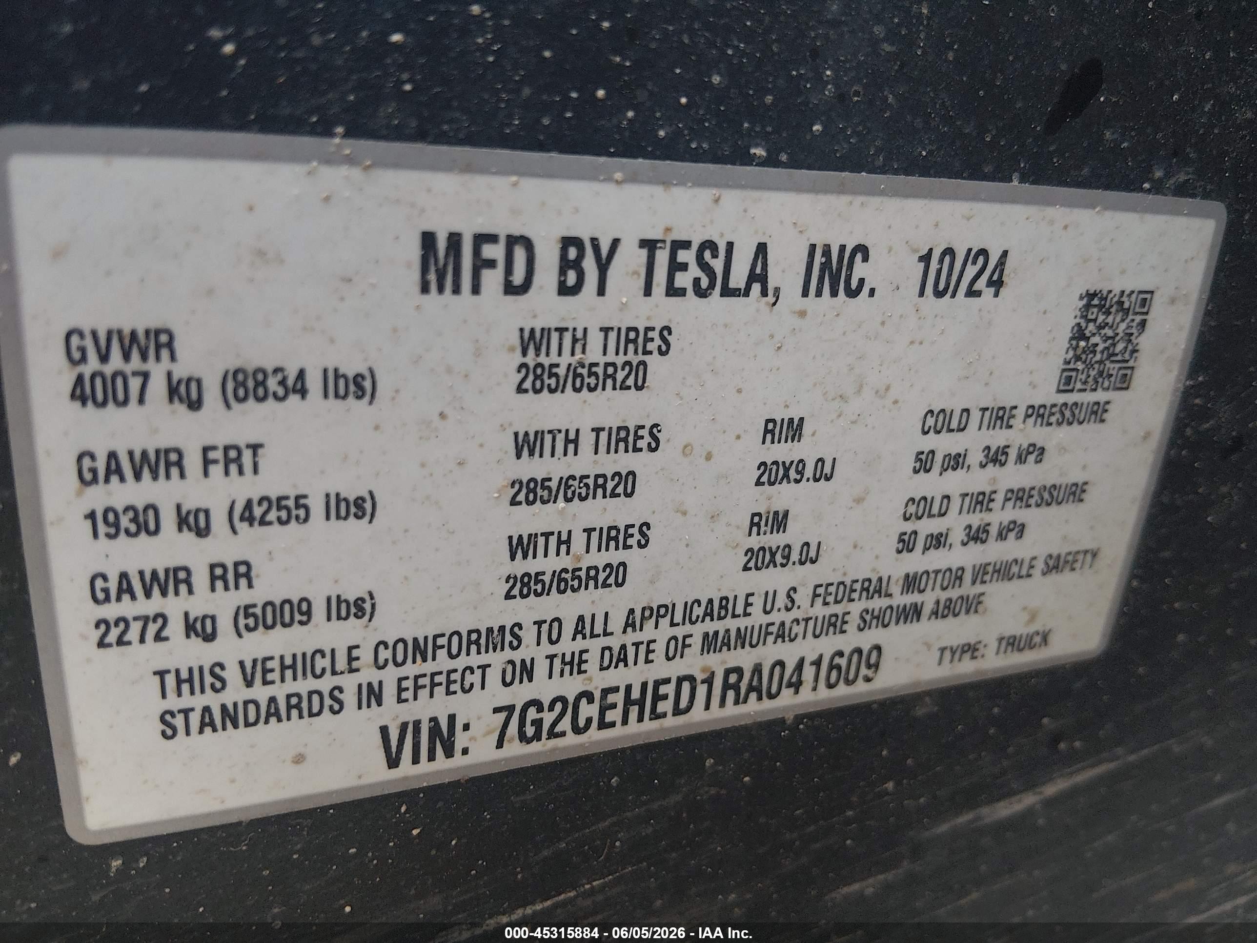 2024 Tesla Cybertruck VIN 7G2CEHED1RA041609 IAAI salvage auction — Front End, Salvage (Kansas), sold $18,100 on 2026-08-12 (photo 9)