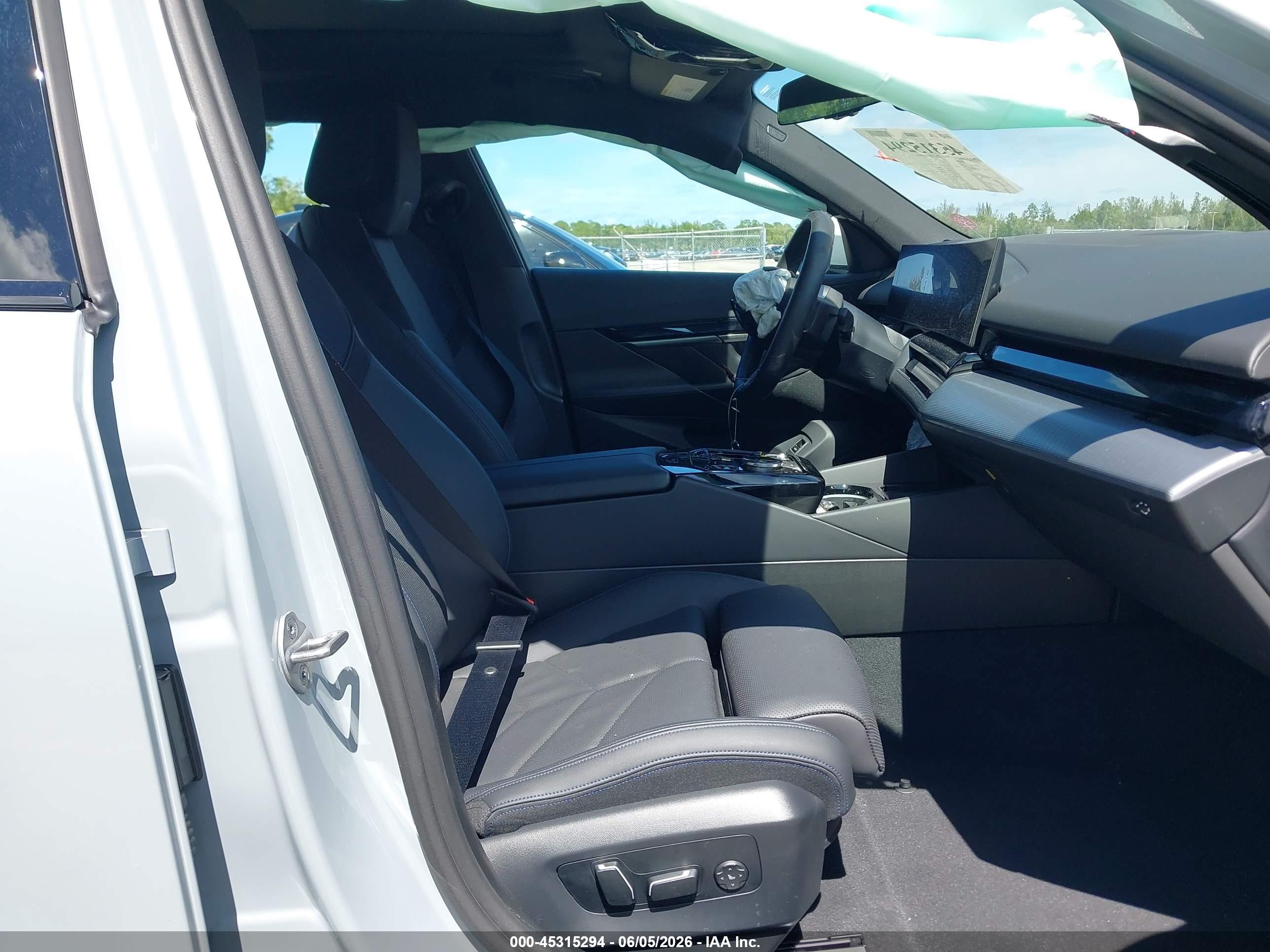 2024 BMW i5 VIN WBY33FK05RCR50157 IAAI salvage auction — Front End, Rebuildable (Florida), sold $27,750 on 2026-08-14 (photo 5)