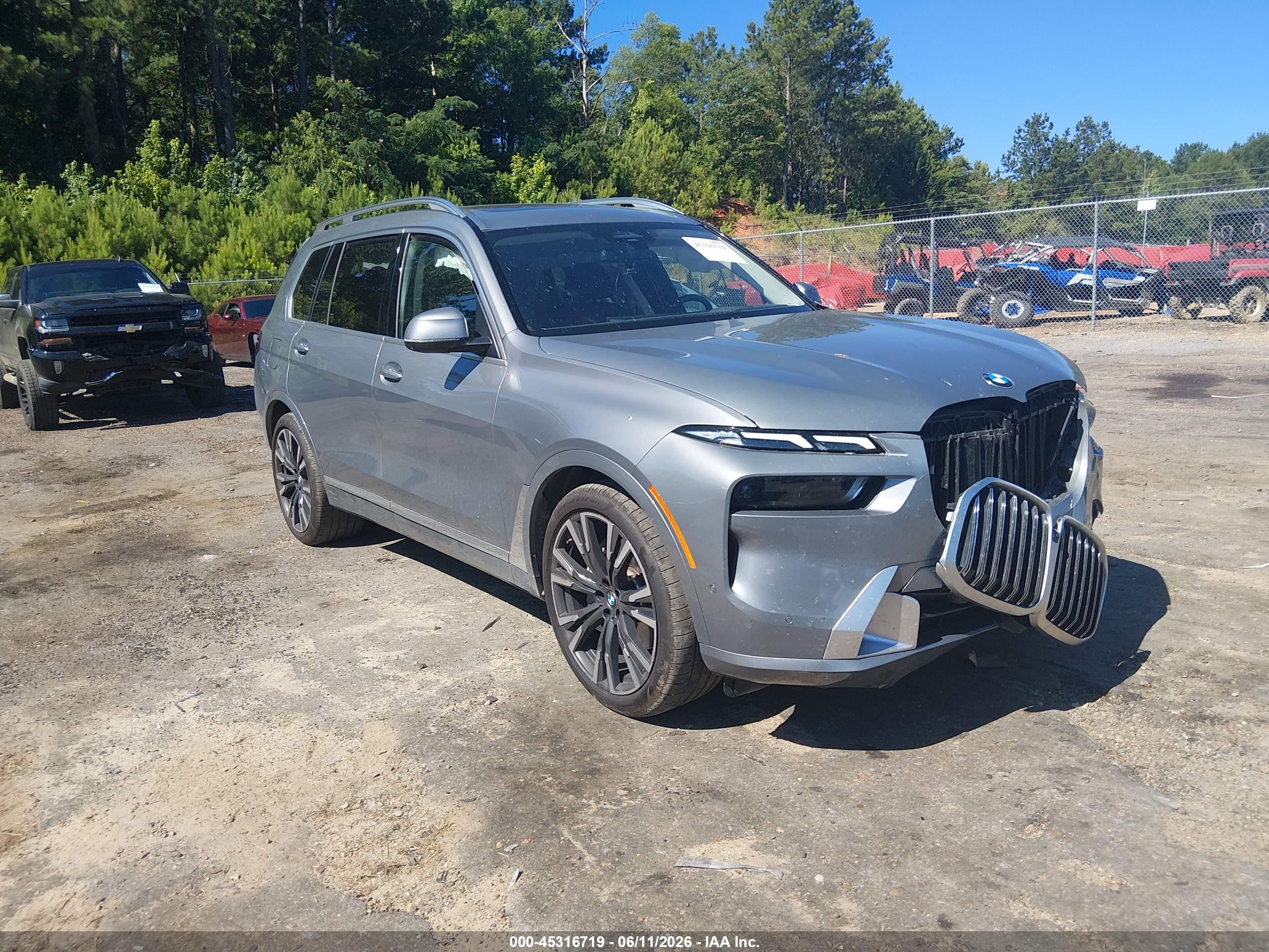 2025 BMW X7 VIN 5UX23EM05S9Z50682 IAAI salvage auction — Front End, Salvage (Mississippi), sold $43,750 on 2026-07-08 (photo 1)