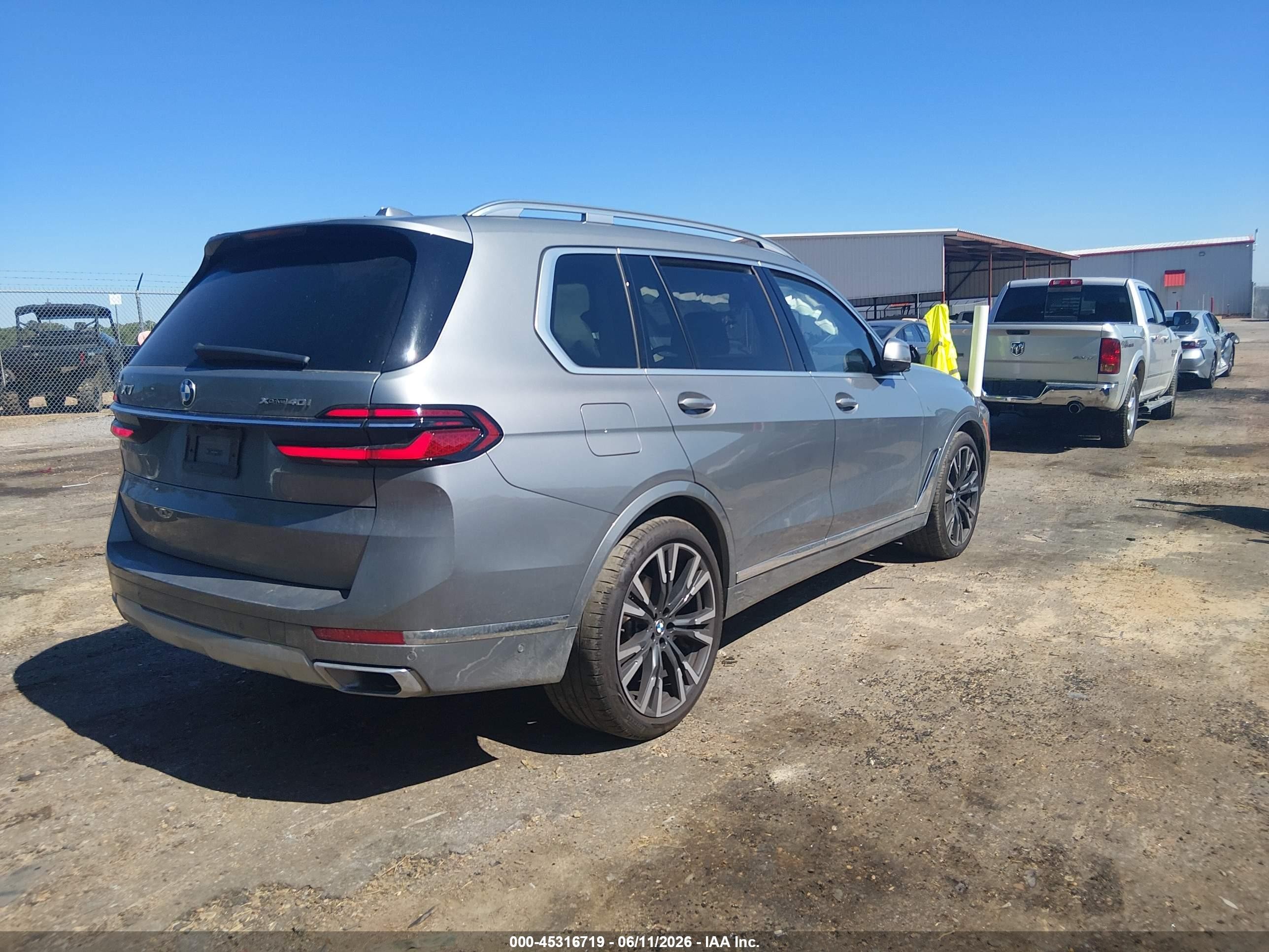2025 BMW X7 VIN 5UX23EM05S9Z50682 IAAI salvage auction — Front End, Salvage (Mississippi), sold $43,750 on 2026-07-08 (photo 4)