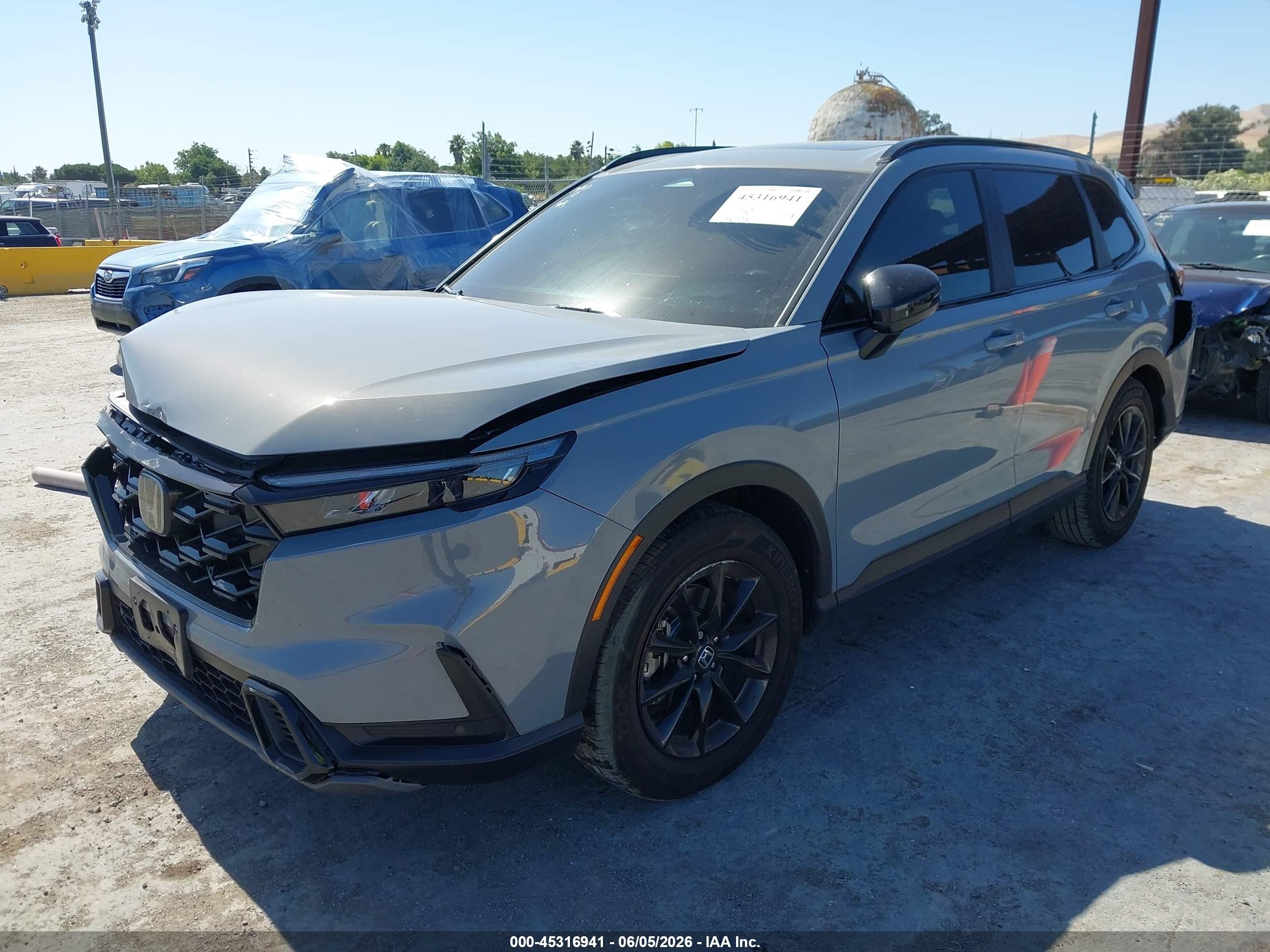 2026 Honda CR-V VIN 7FARS5H85TE000143 IAAI salvage auction — Front & Rear, Salvage (California), sold $14,700 on 2026-07-09 (photo 2)