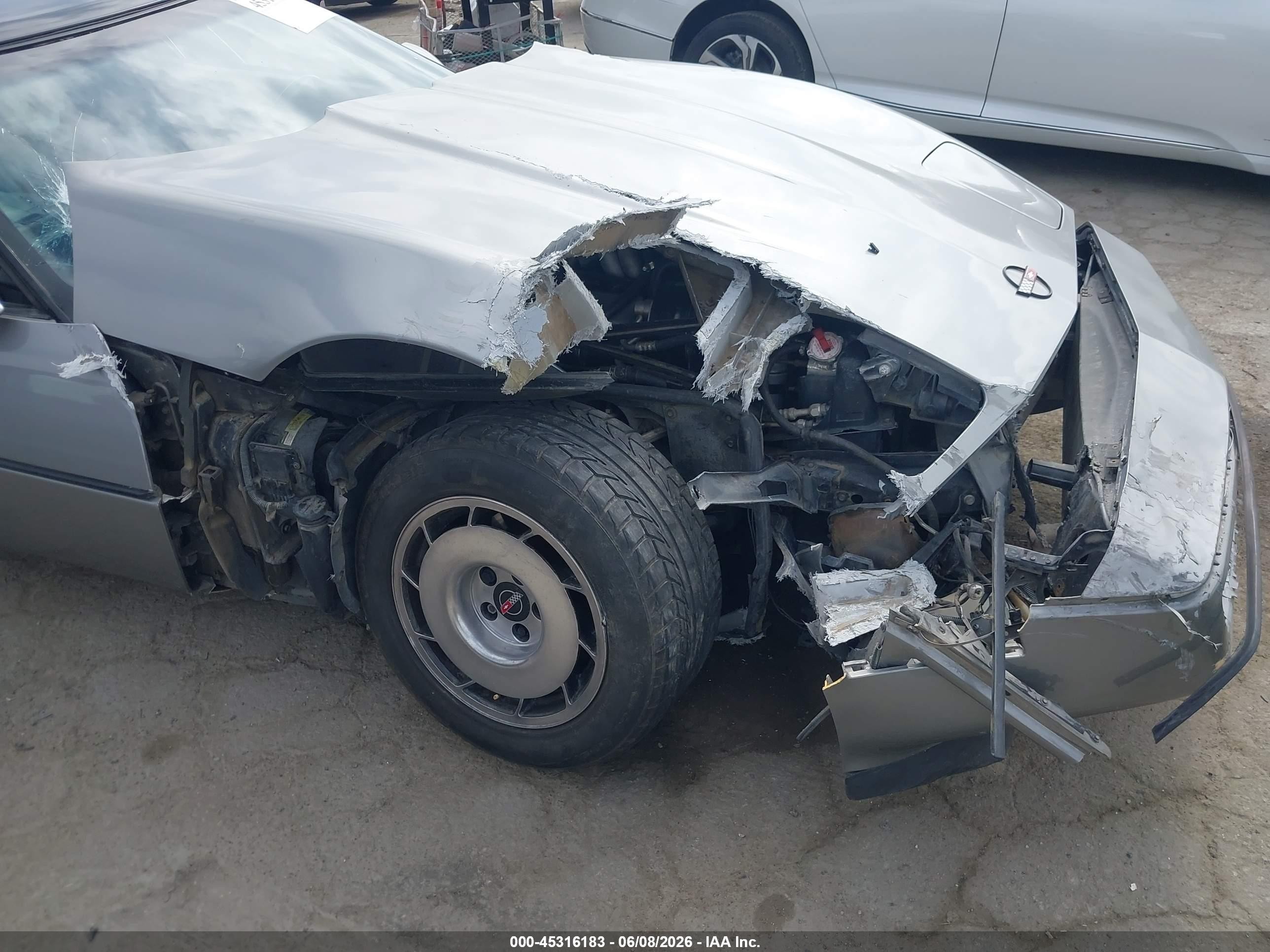 1985 Chevrolet Corvette VIN 1G1YY0783F5113968 IAAI salvage auction — Unknown, Salvage (California), sold $275 on 2026-09-26 (photo 6)