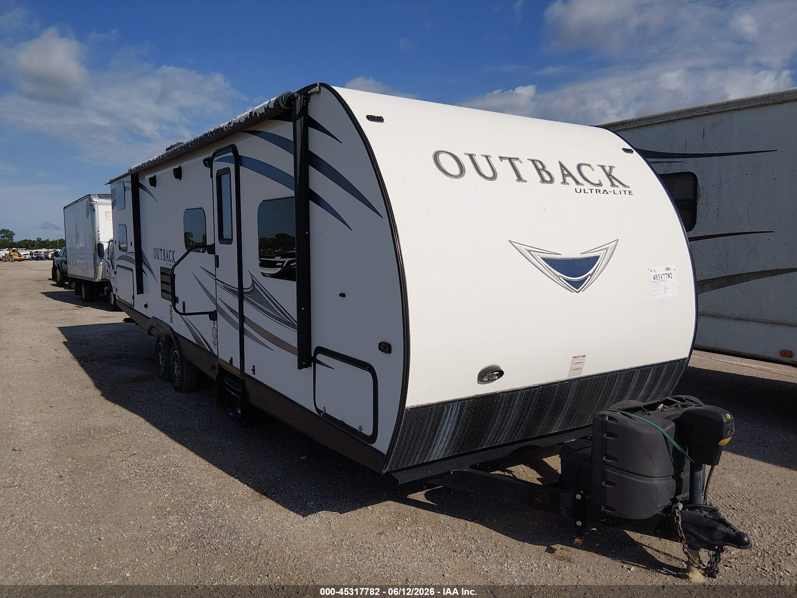 2017 Keystone rv Other VIN 4YDT29320HB453184 IAAI salvage auction — Storm Damage, Original (Texas), sold $2,275 on 2026-10-07 (photo 1)