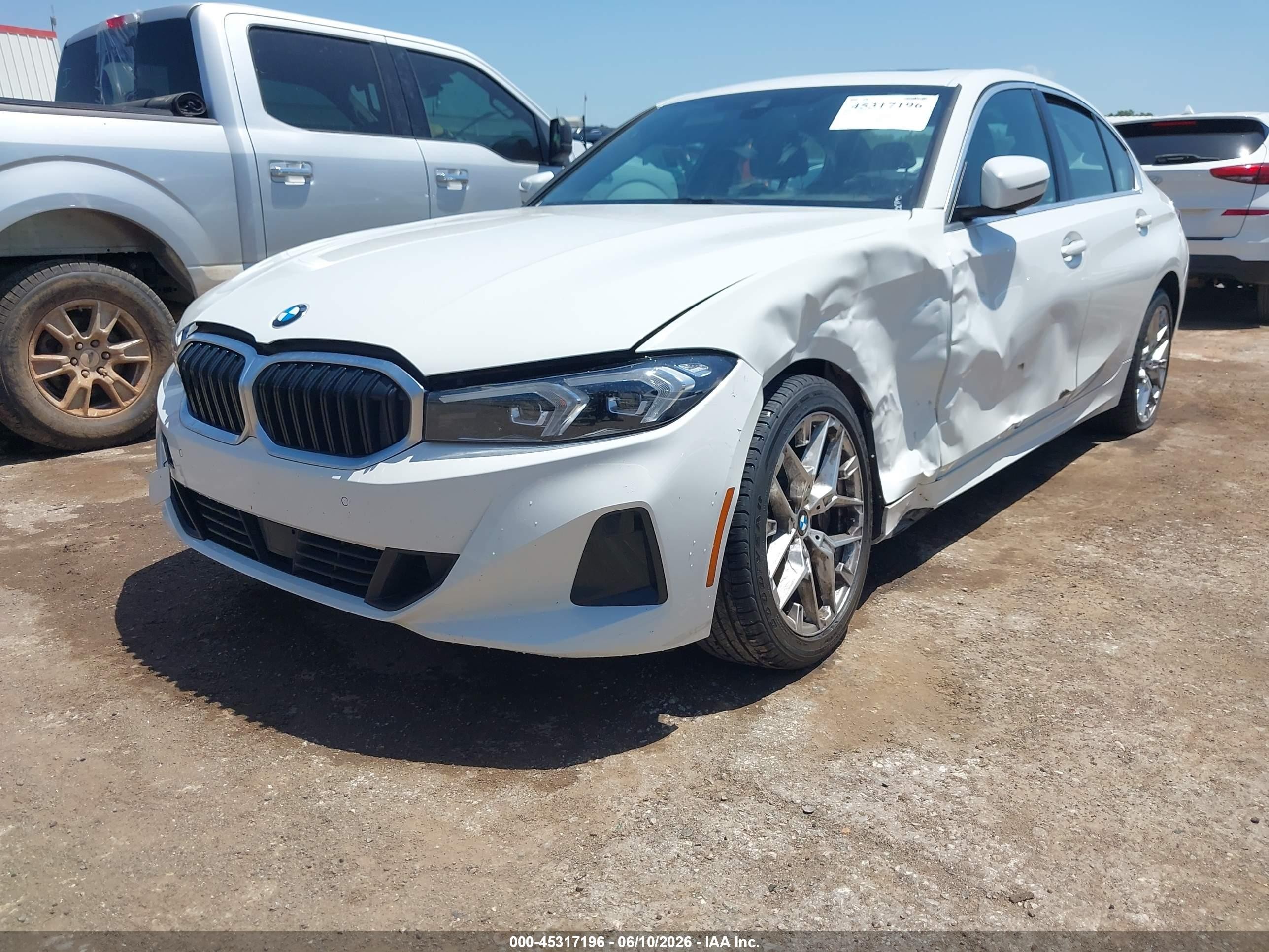 2025 BMW 3er VIN 3MW89CW01S8E99365 IAAI salvage auction — Side, Clear (Oklahoma), sold $17,000 on 2026-09-24 (photo 2)