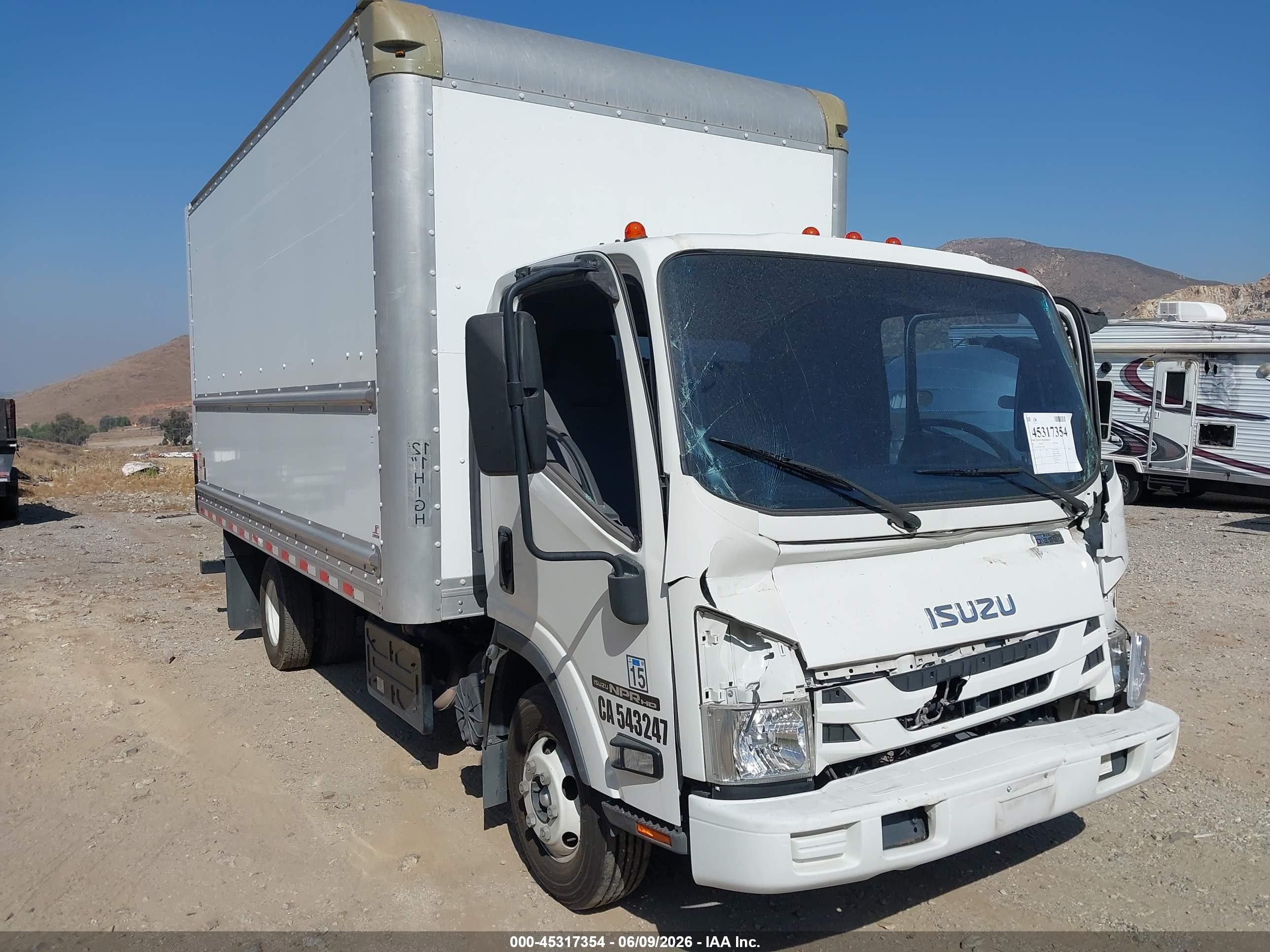 2020 Isuzu Npr Hd VIN JALC4W161L7013065 — IAAI salvage auction photo