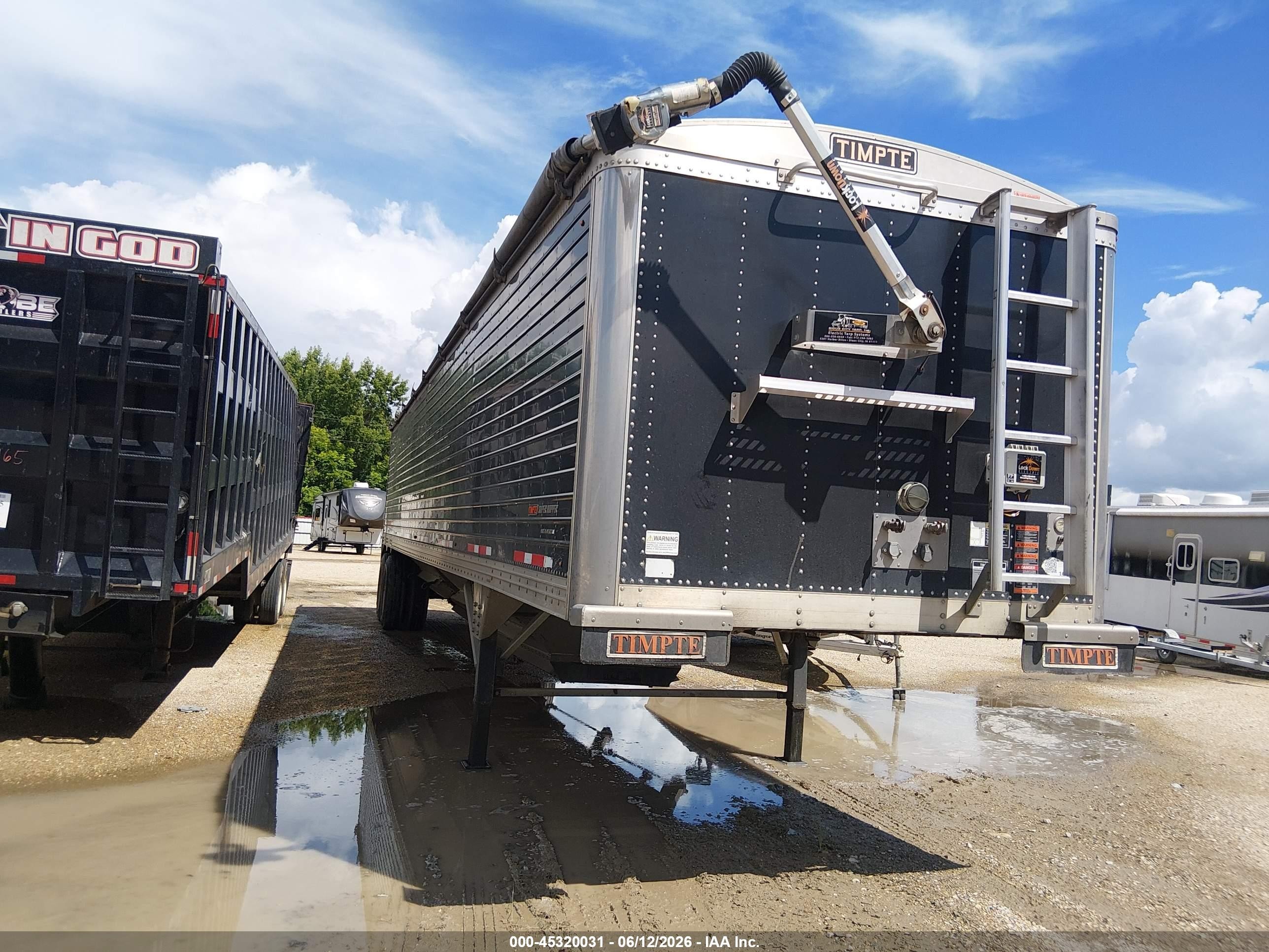 2021 Timpte Trailer VIN 1TDH43027MB168531 — IAAI salvage auction photo