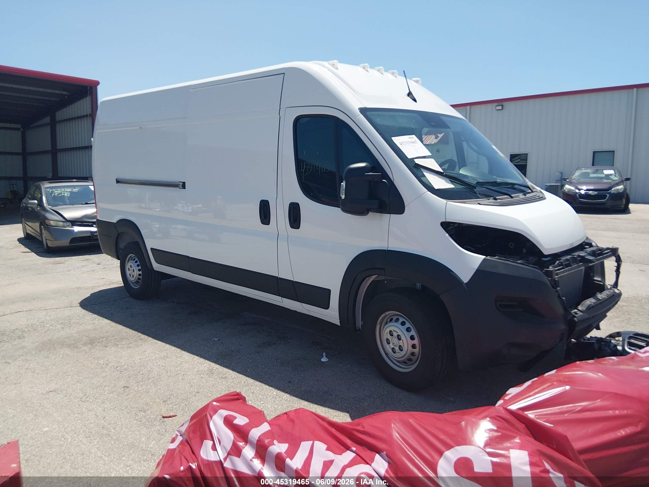 2026 Ram ProMaster 2500 VIN 3C6LRVDG1TE168451 — IAAI salvage auction photo
