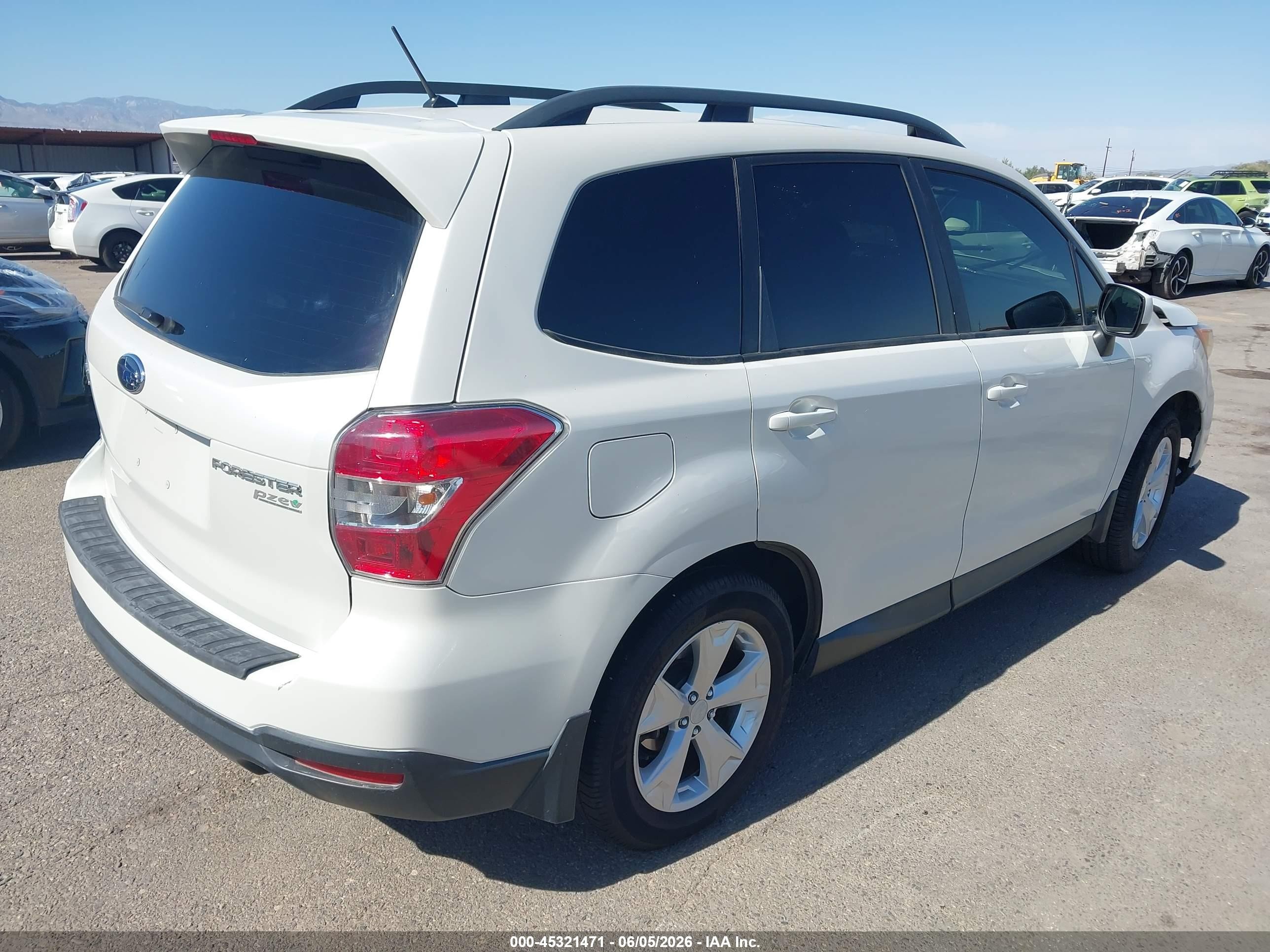2014 Subaru Forester VIN JF2SJAEC0EH552719 IAAI salvage auction — Side, Salvage (Arizona), sold $300 on 2026-07-09 (photo 4)