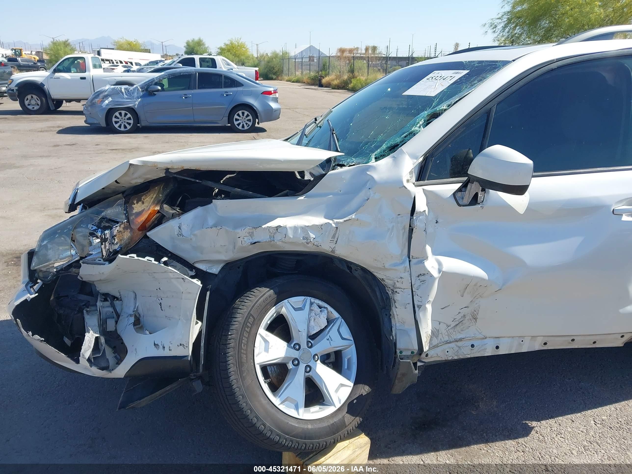 2014 Subaru Forester VIN JF2SJAEC0EH552719 IAAI salvage auction — Side, Salvage (Arizona), sold $300 on 2026-07-09 (photo 6)