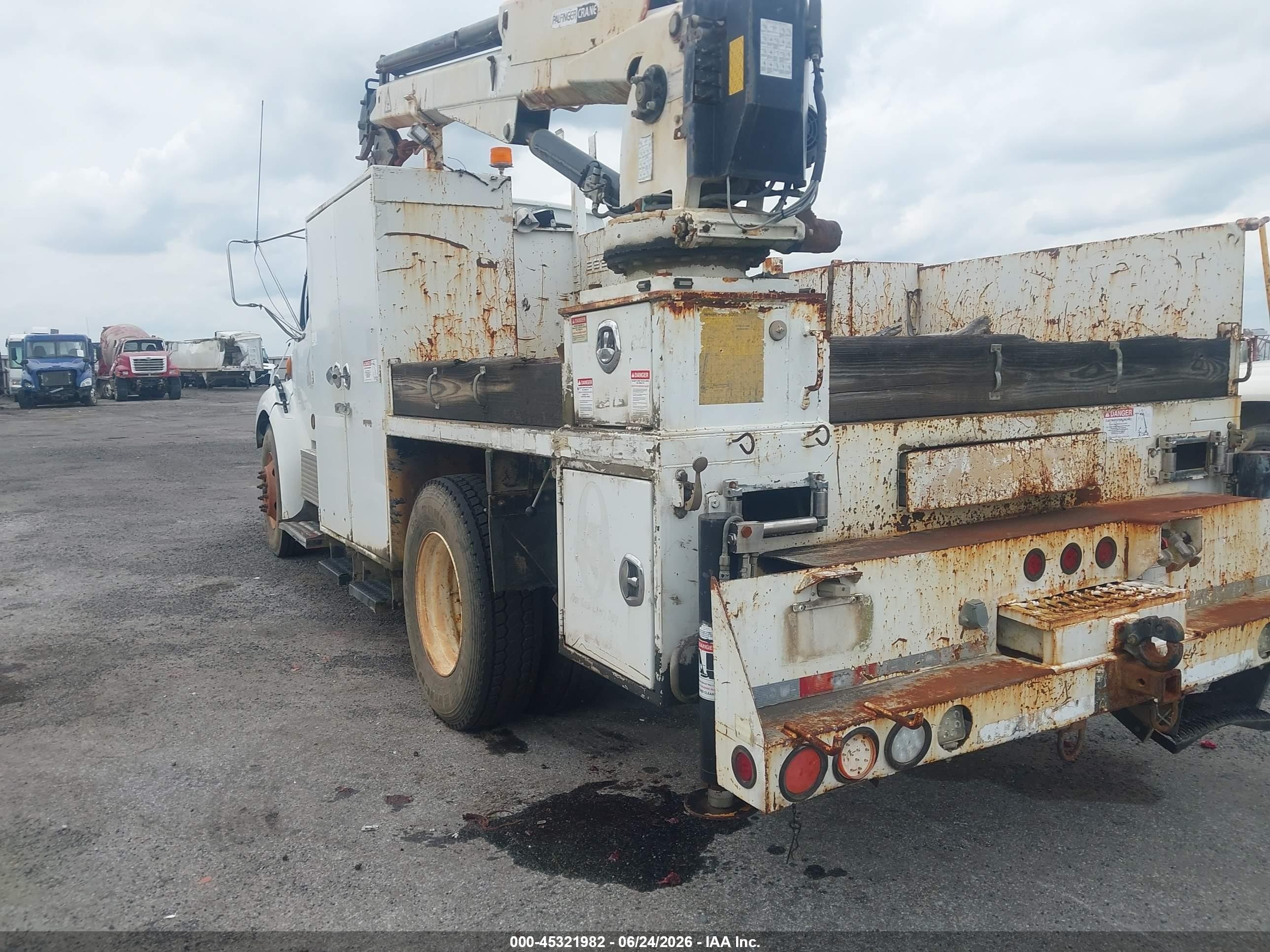 2005 Sterling truck Acterra VIN 2FZACGDC15AU62655 IAAI salvage auction — Unknown, Clear (Arkansas), sold $25 on 2026-09-02 (photo 3)