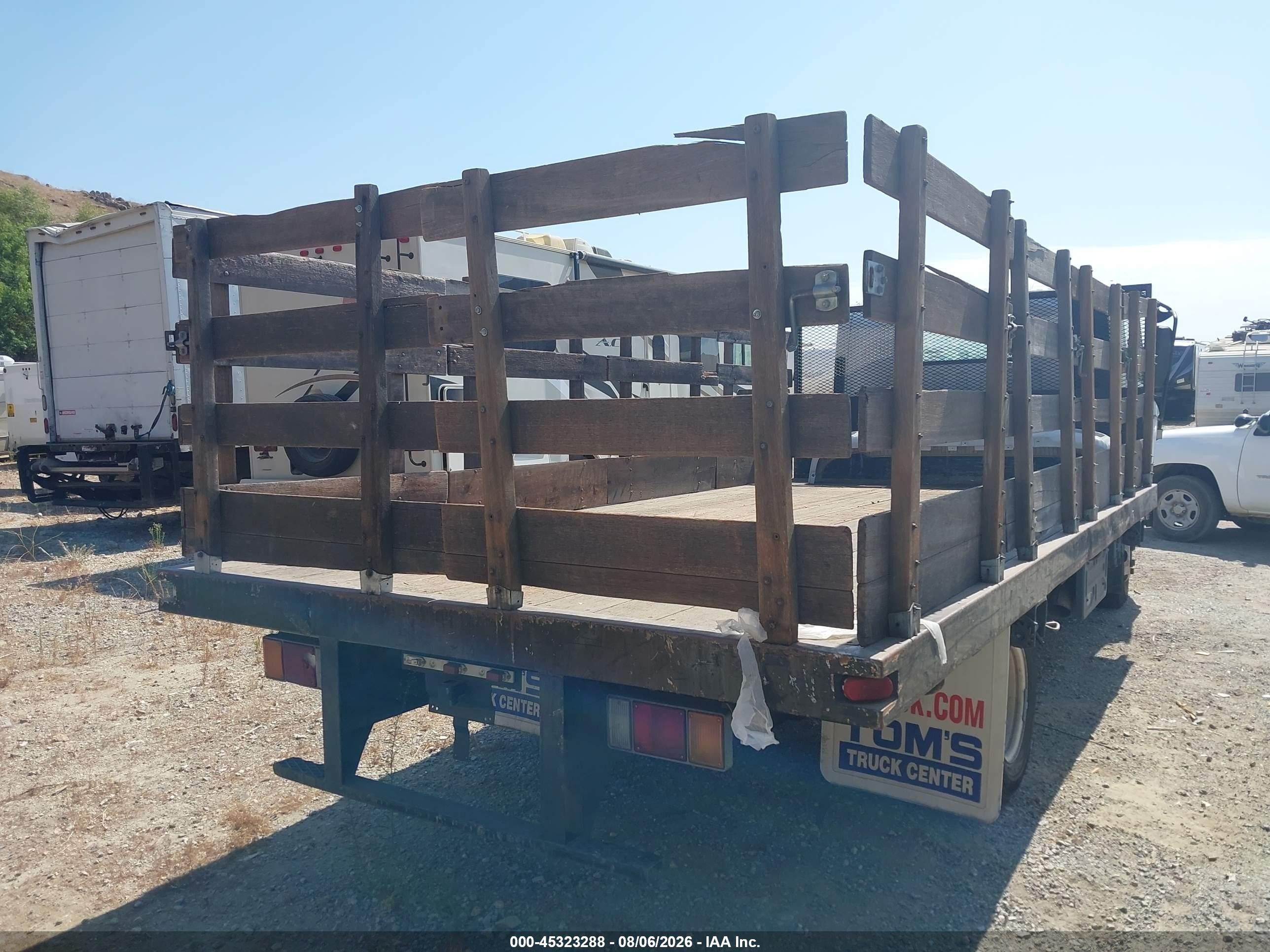 2016 Isuzu Npr VIN JALC4W168G7002294 IAAI salvage auction — Front End, Salvage (California), sold $3,100 on 2026-09-08 (photo 4)