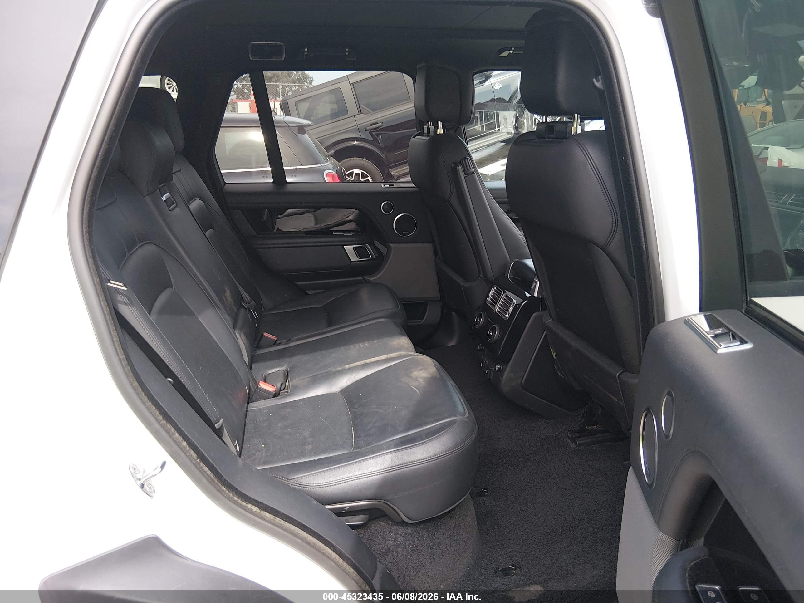 2019 Land Rover Range Rover VIN SALGR2RV4KA554114 IAAI salvage auction — Front End, Salvage (California), sold $10,900 on 2026-09-13 (photo 8)