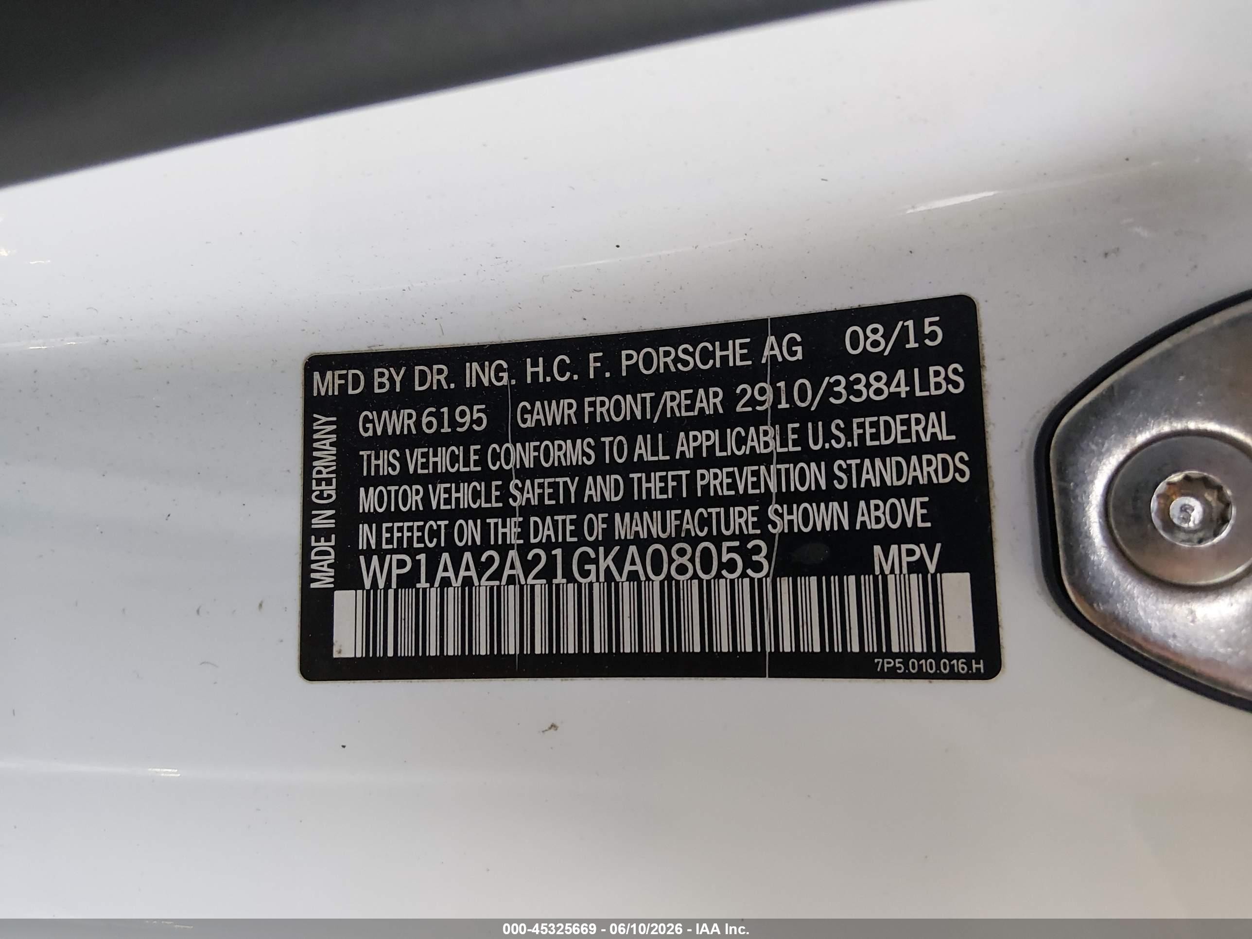 2016 Porsche Cayenne VIN WP1AA2A21GKA08053 IAAI salvage auction — Water/Flood, Salvage (Texas), sold $3,000 on 2026-07-01 (photo 9)