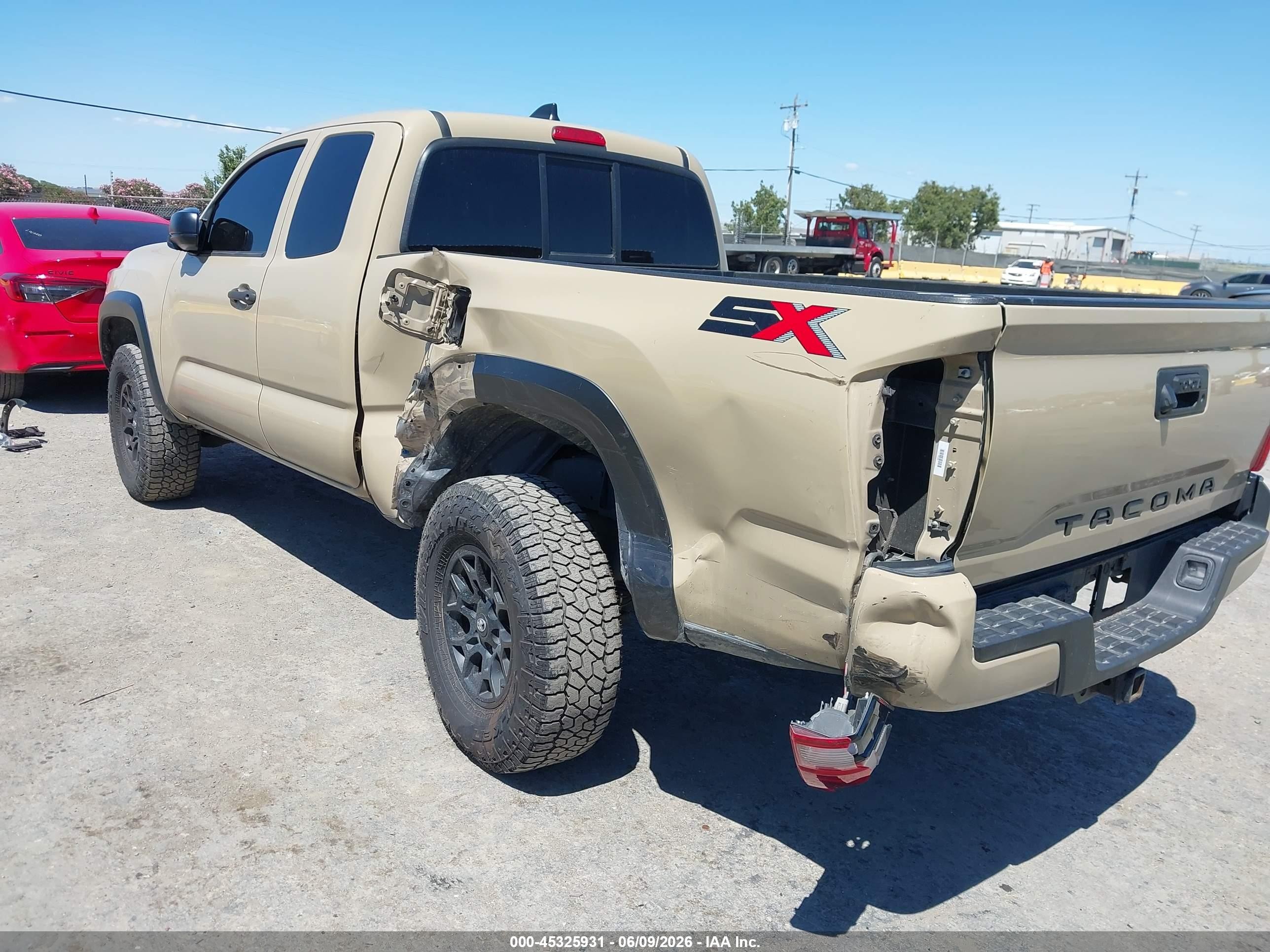 2020 Toyota Tacoma VIN 5TFRZ5CN3LX090175 IAAI salvage auction — Rear End, Salvage (California), sold $8,100 on 2026-07-05 (photo 3)