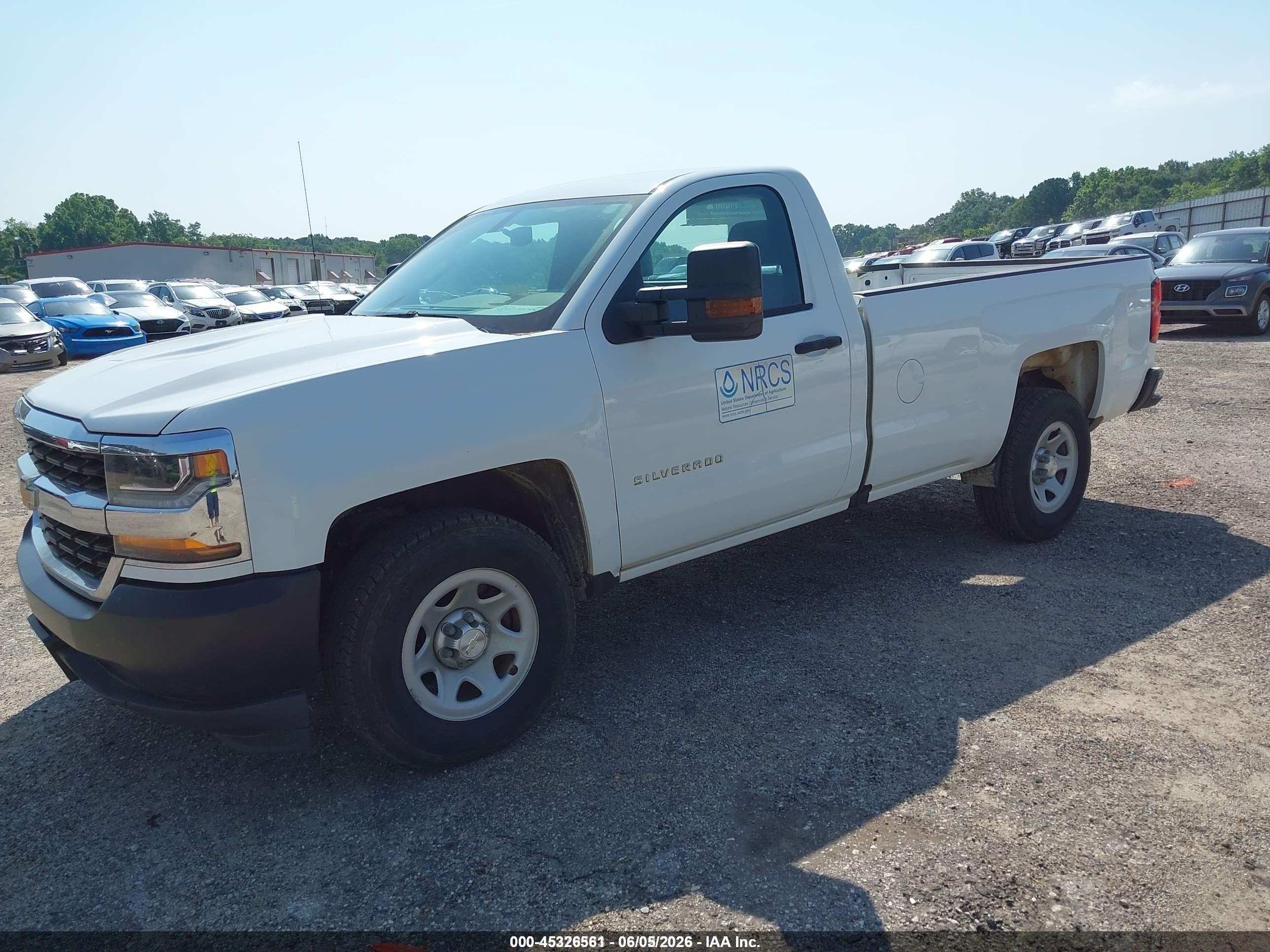 2017 Chevrolet Silverado 1500 VIN 1GCNCNEC0HZ124807 IAAI salvage auction — Side, SF97 (Louisiana), sold $10,350 on 2026-07-09 (photo 2)