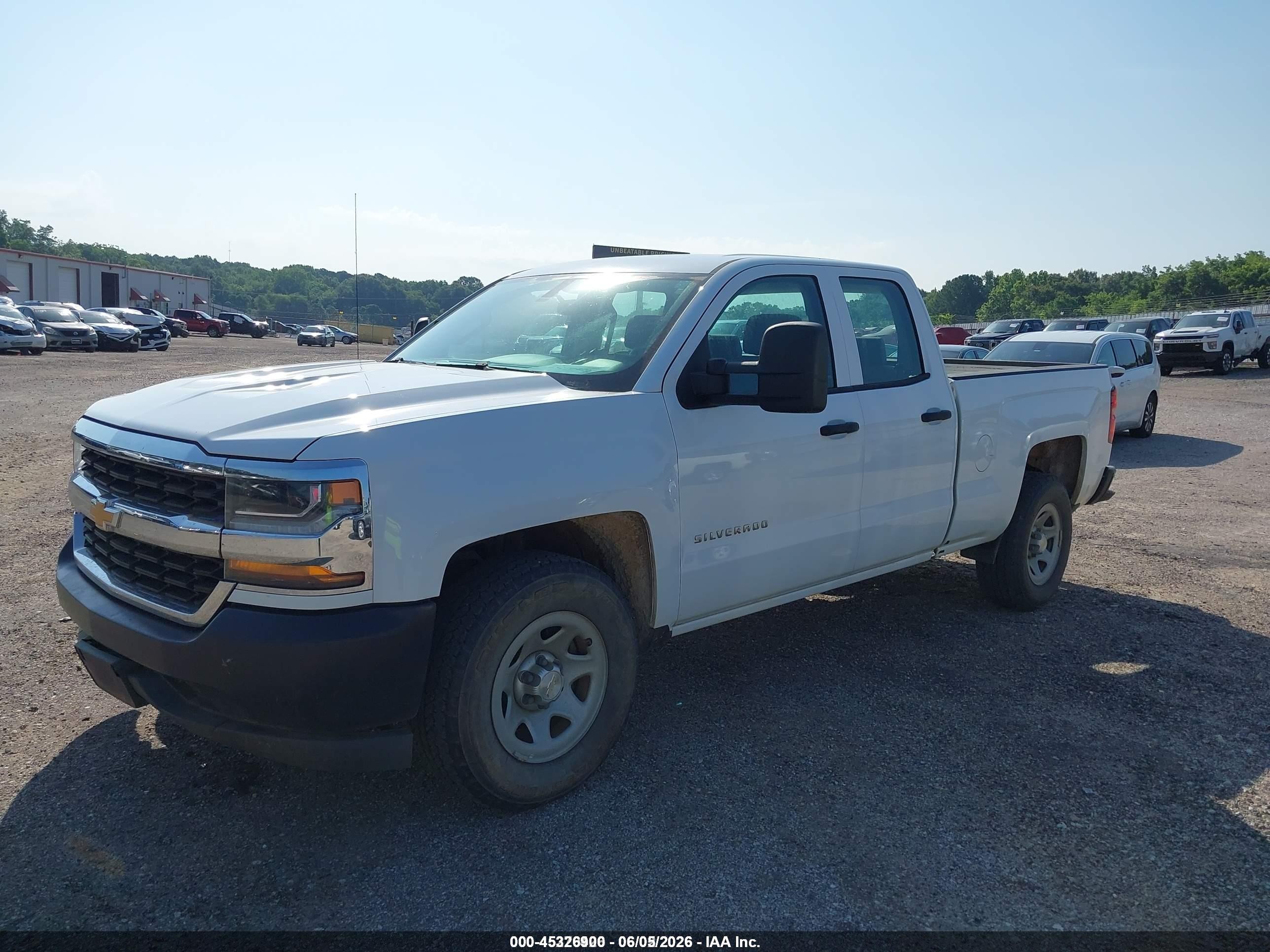2017 Chevrolet Silverado 1500 VIN 1GCRCNEC1HZ151659 IAAI salvage auction — Normal Wear, SF97 (Louisiana), sold $15,750 on 2026-07-09 (photo 2)