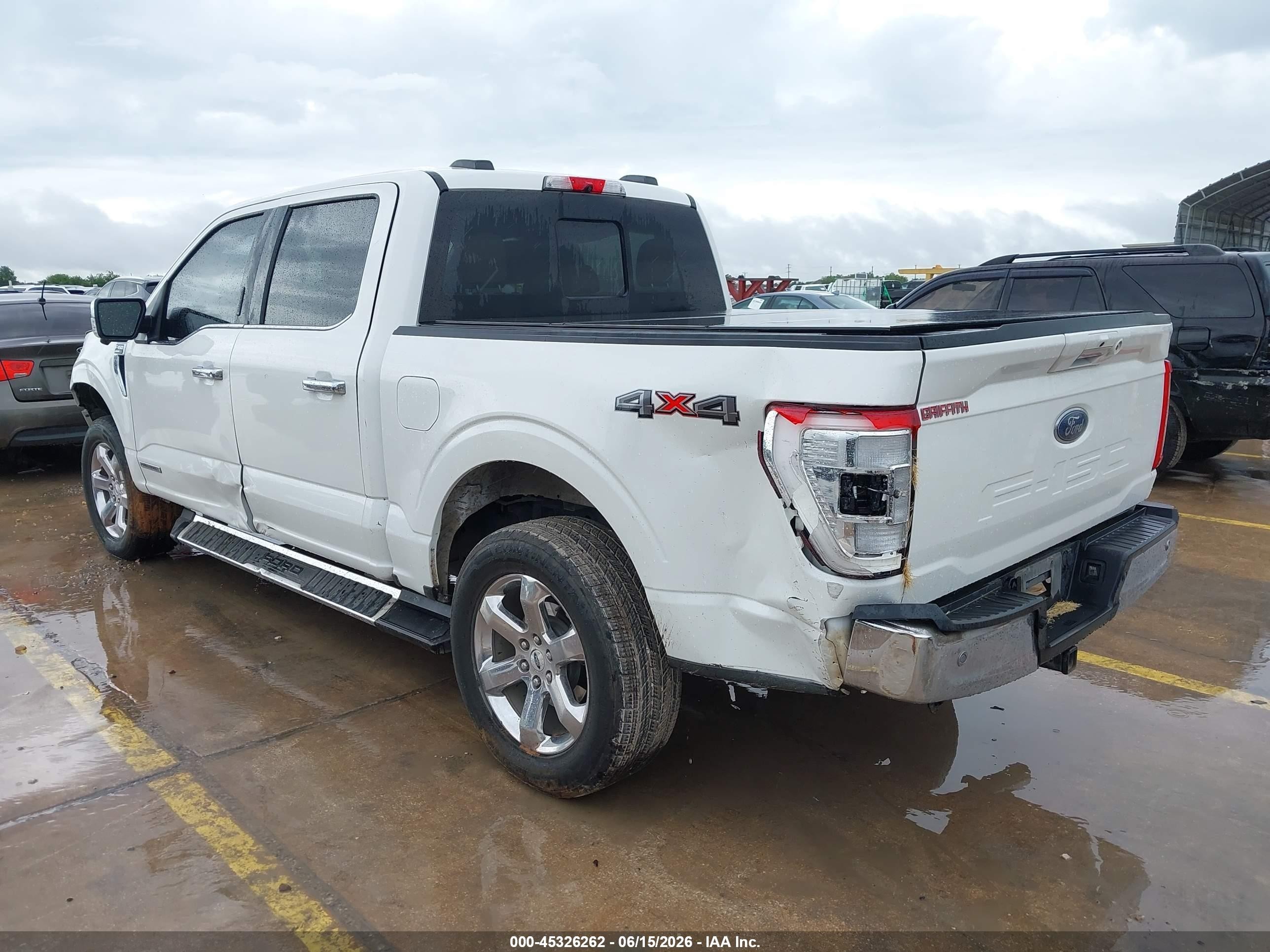 2022 Ford F-150 VIN 1FTFW1ED6NFB81250 IAAI salvage auction — Side, Original (Texas), sold $11,400 on 2026-09-04 (photo 3)